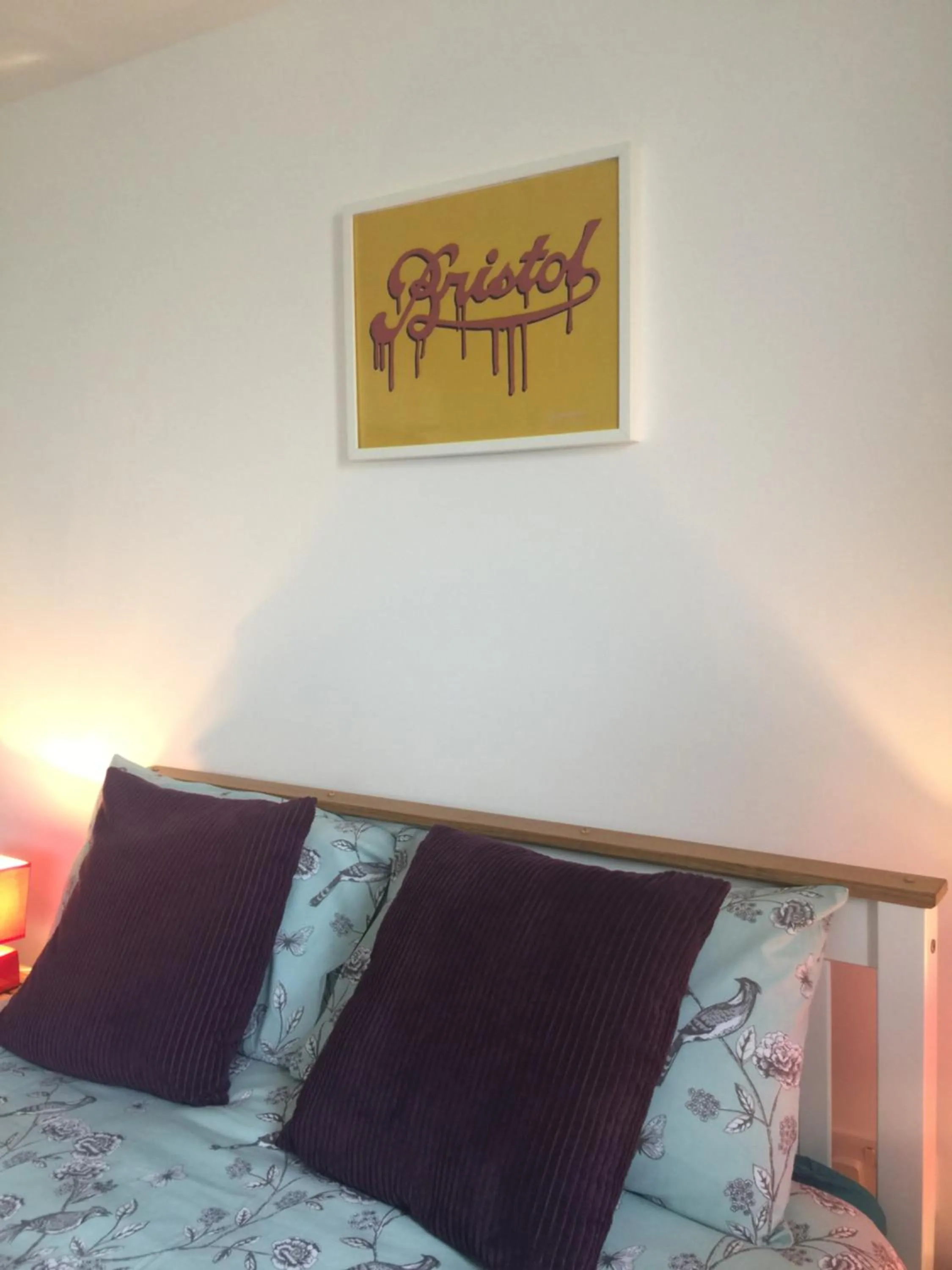 Decorative detail, Bed in Southville Guest House