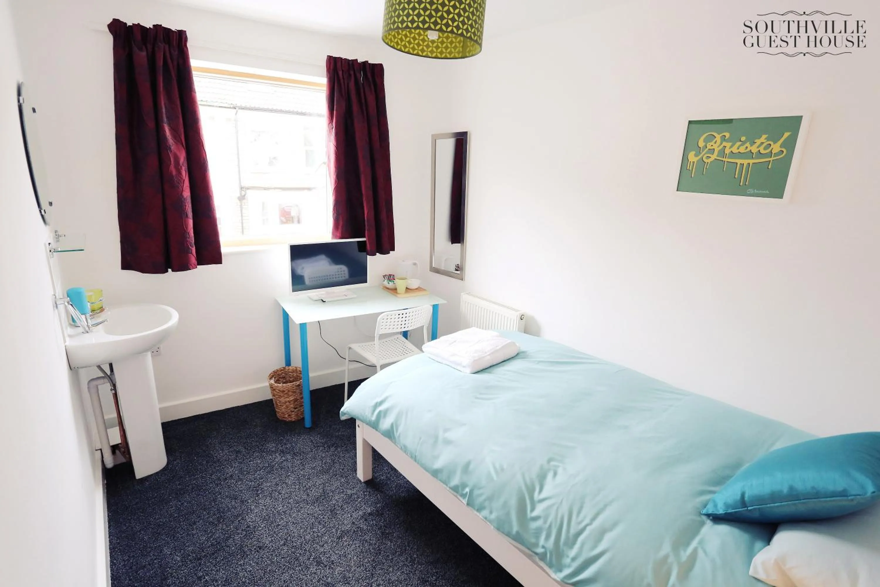 Photo of the whole room, Bed in Southville Guest House