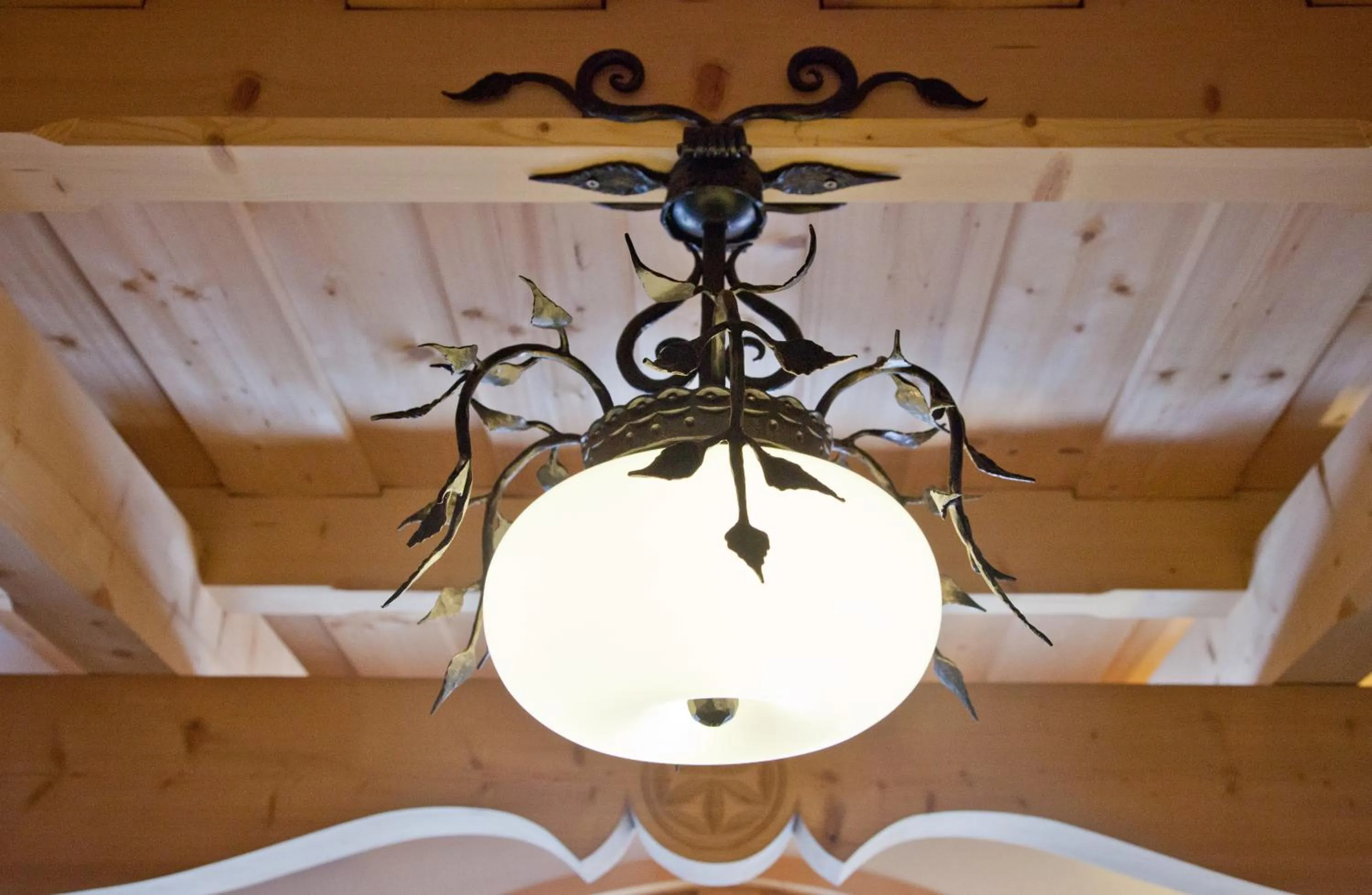 Decorative detail in Willa Kominiarski Wierch