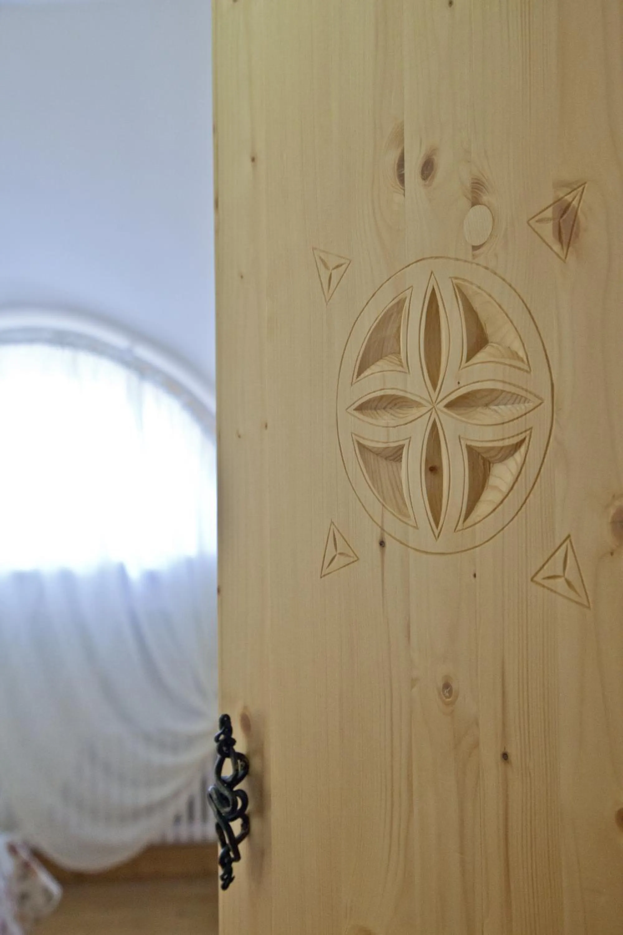 Decorative detail in Willa Kominiarski Wierch