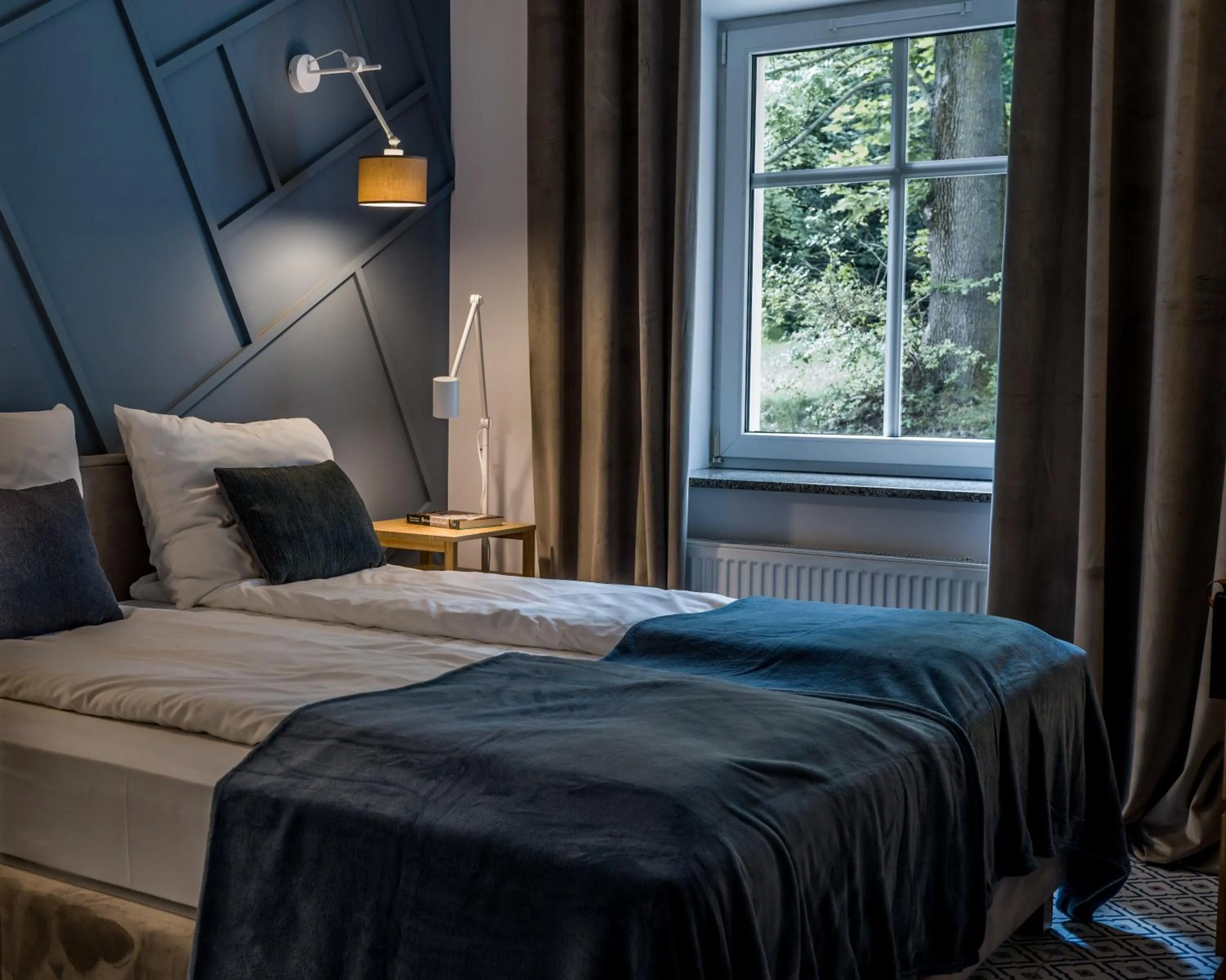 Bed in Hotel Dębowy Biowellness & SPA Góry Sowie