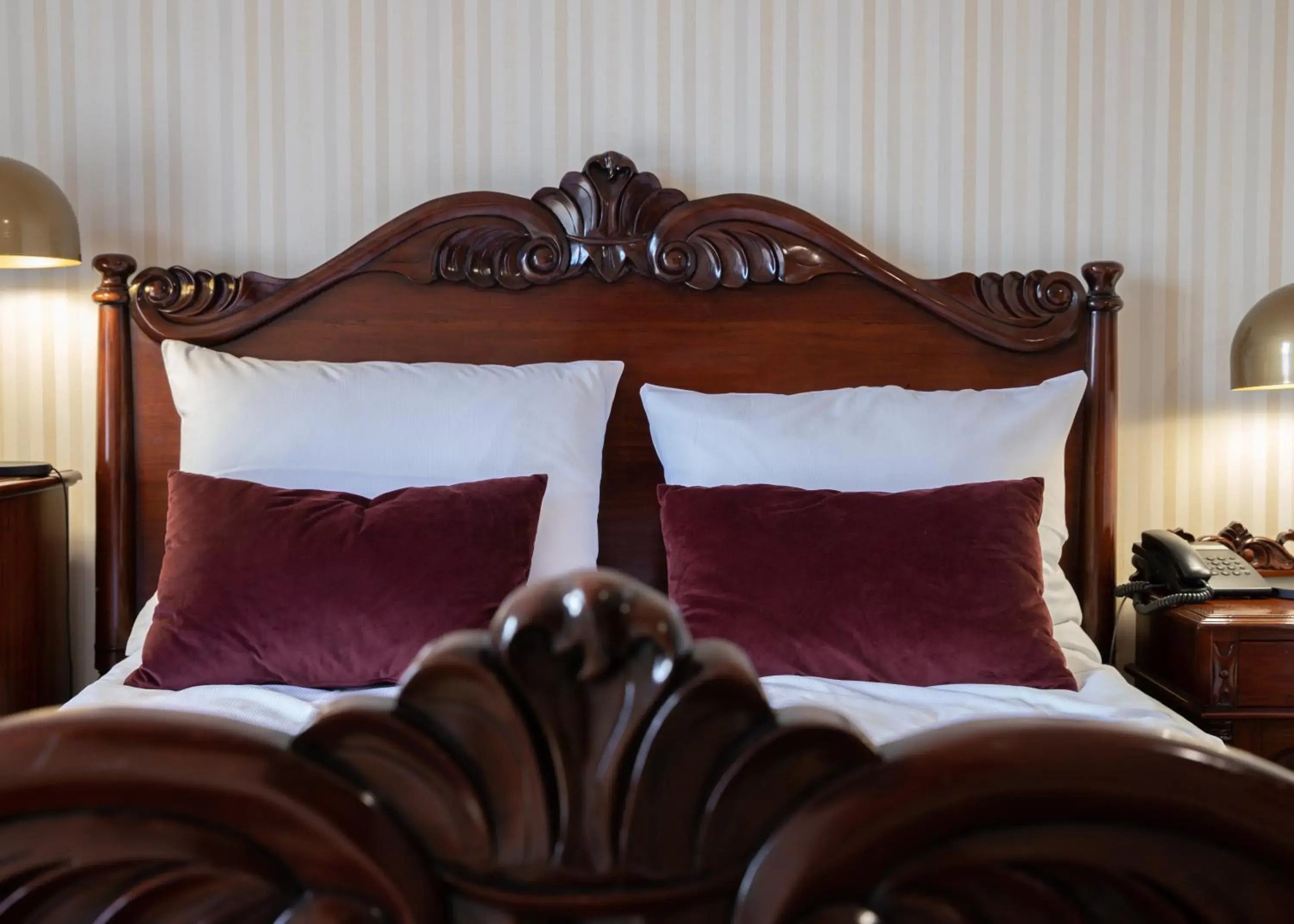 Deluxe double room with 1 or 2 beds – Palace with biowellness package in Hotel Dębowy Biowellness & SPA Góry Sowie Deluxe double room with 1 or 2 beds – Palace with biowellness package in Hotel Dębowy Biowellness & SPA Góry Sowie