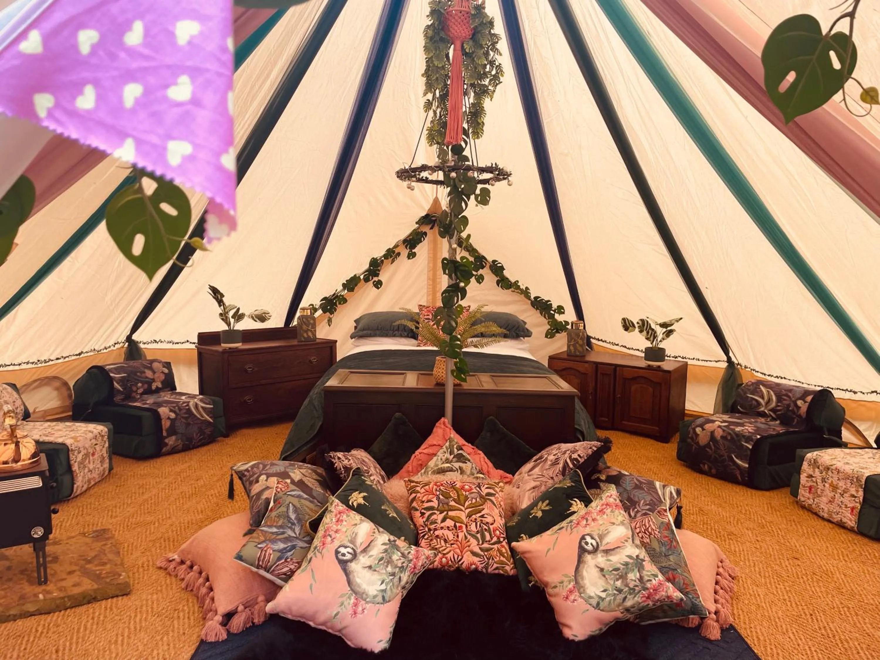 Bed in Hollington Park Glamping