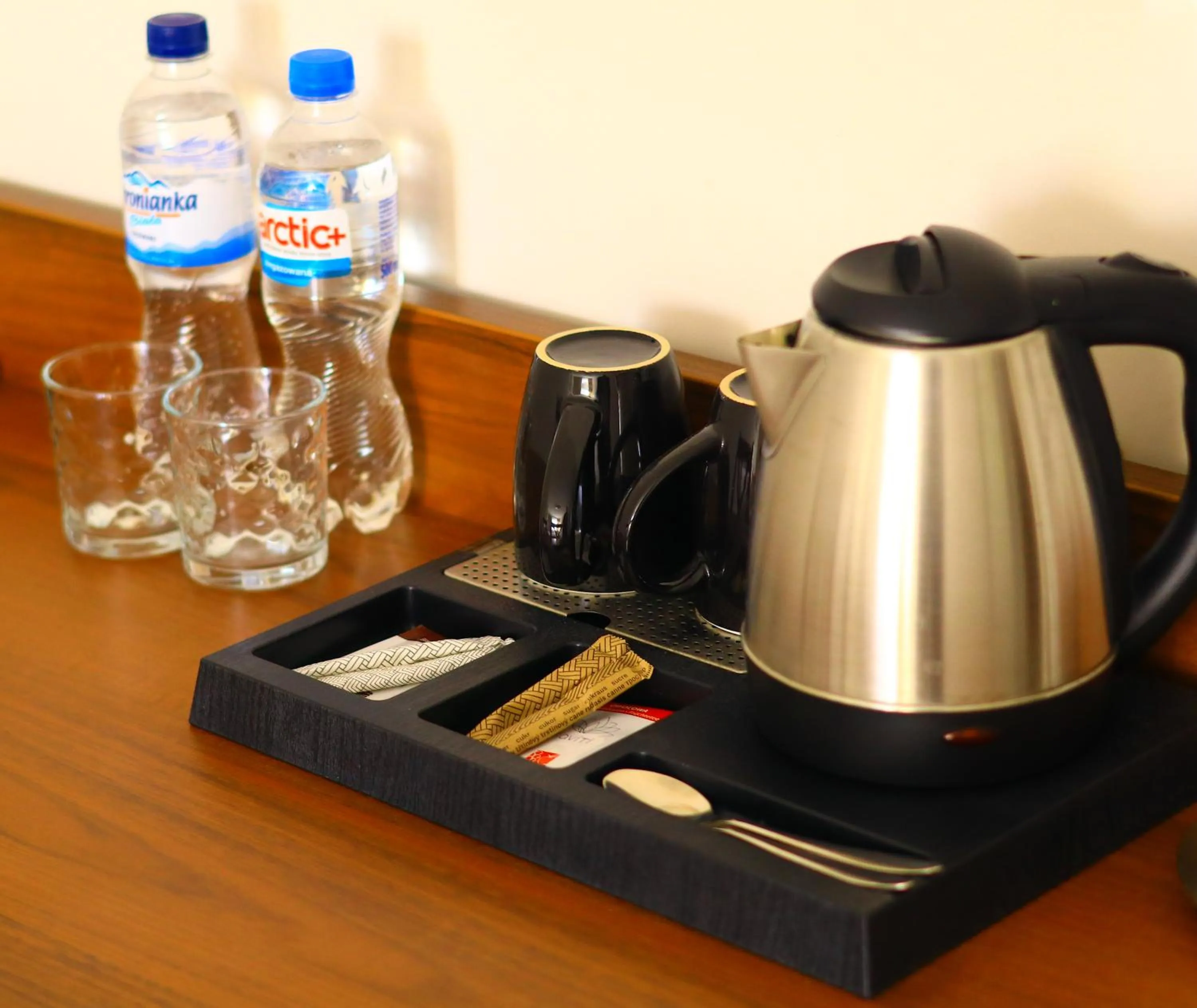 Coffee/tea facilities in Hit Hotel