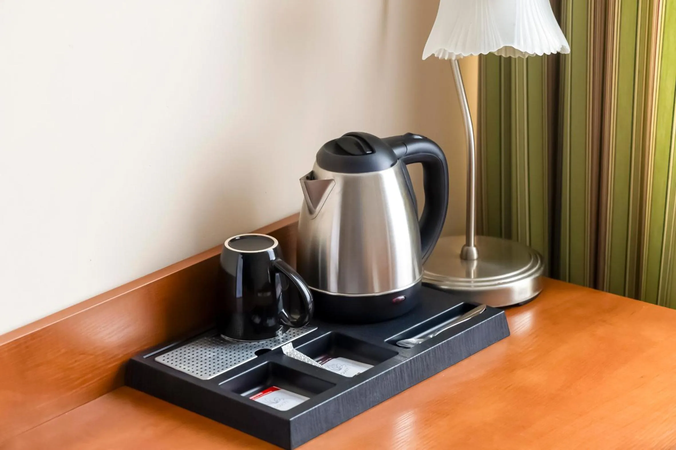 Coffee/tea facilities in Hit Hotel