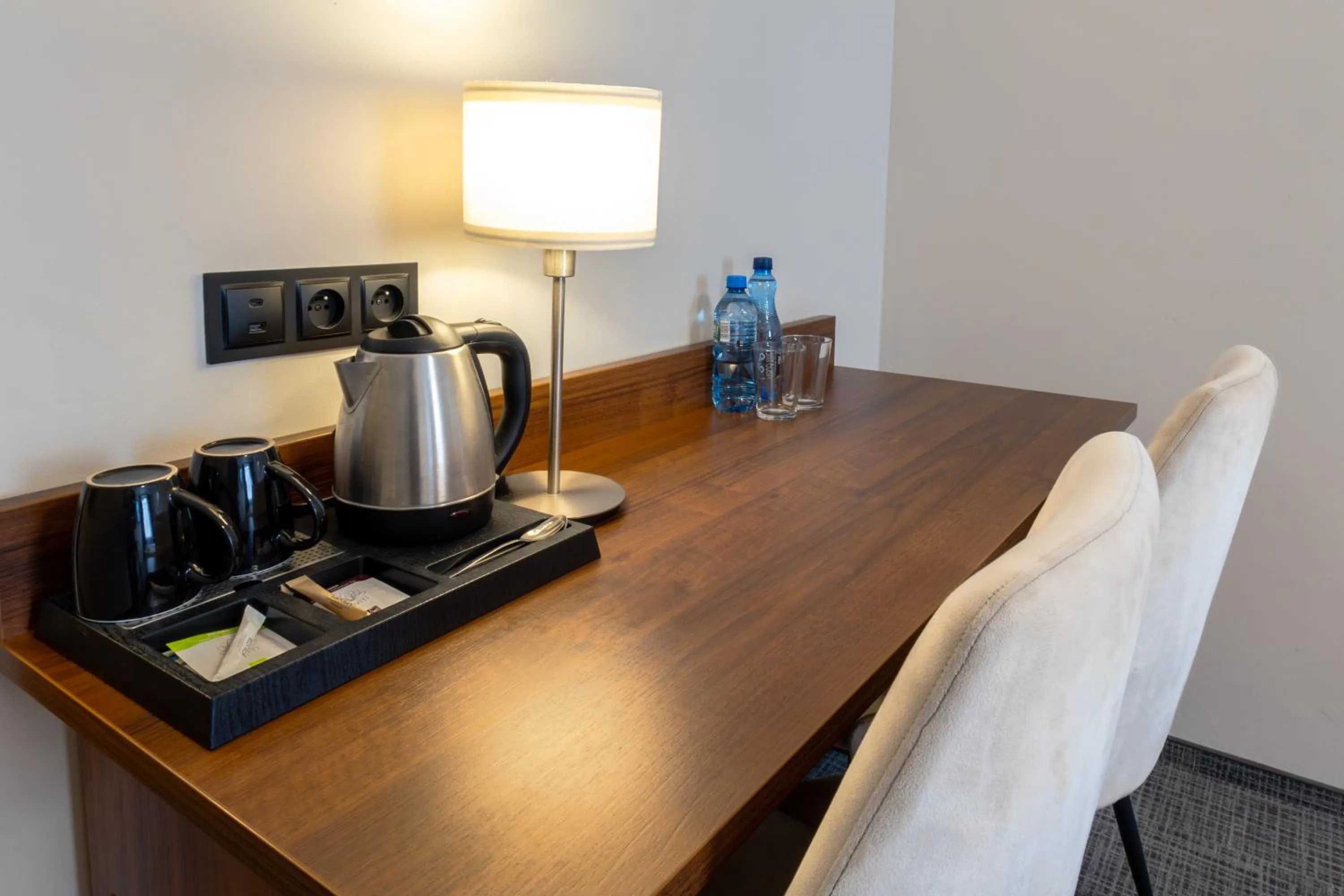 Coffee/tea facilities in Hit Hotel