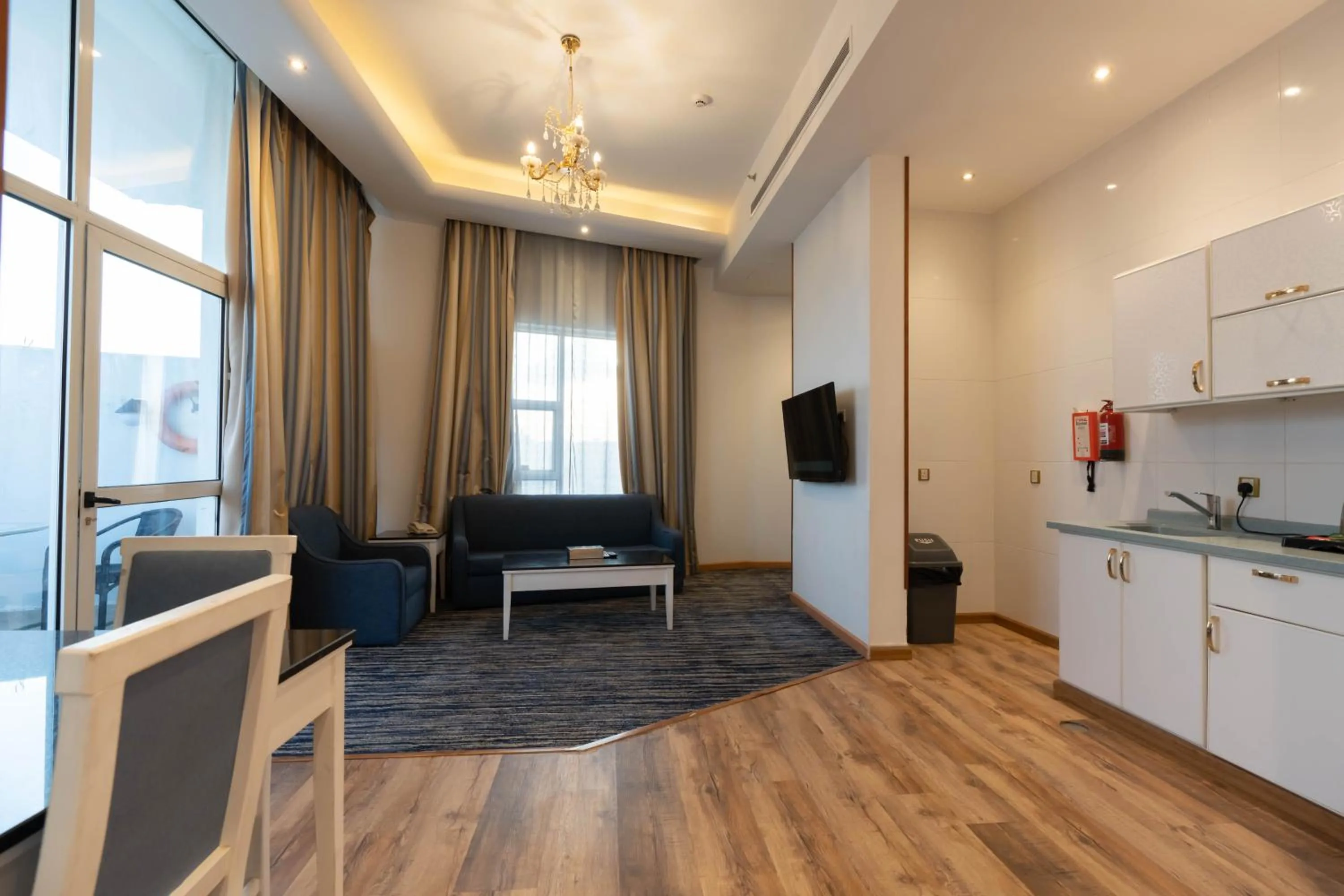 Kitchen or kitchenette in Platinum Al Khamseen Serviced Apartments