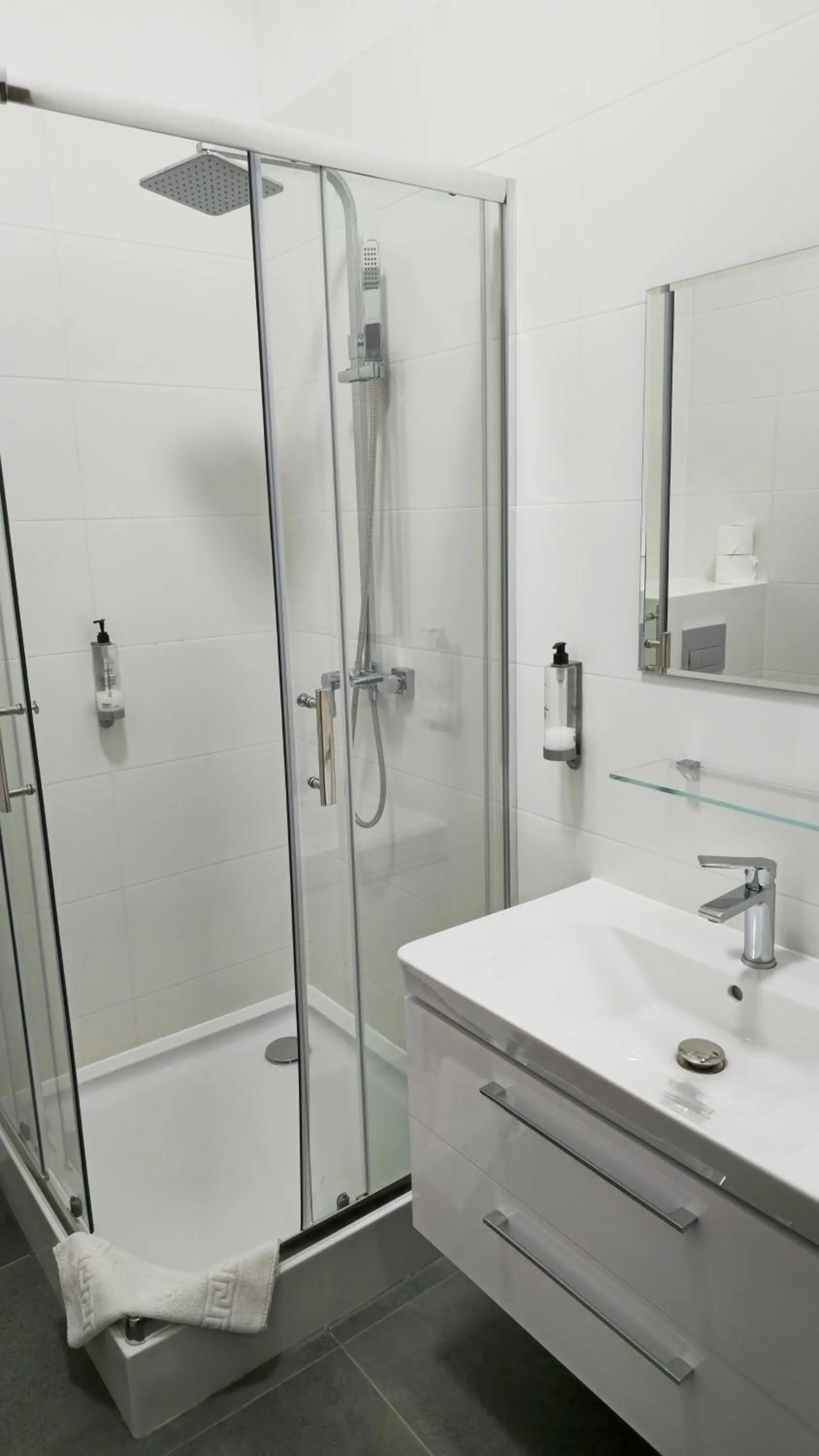 Bathroom in Hotel Lothus