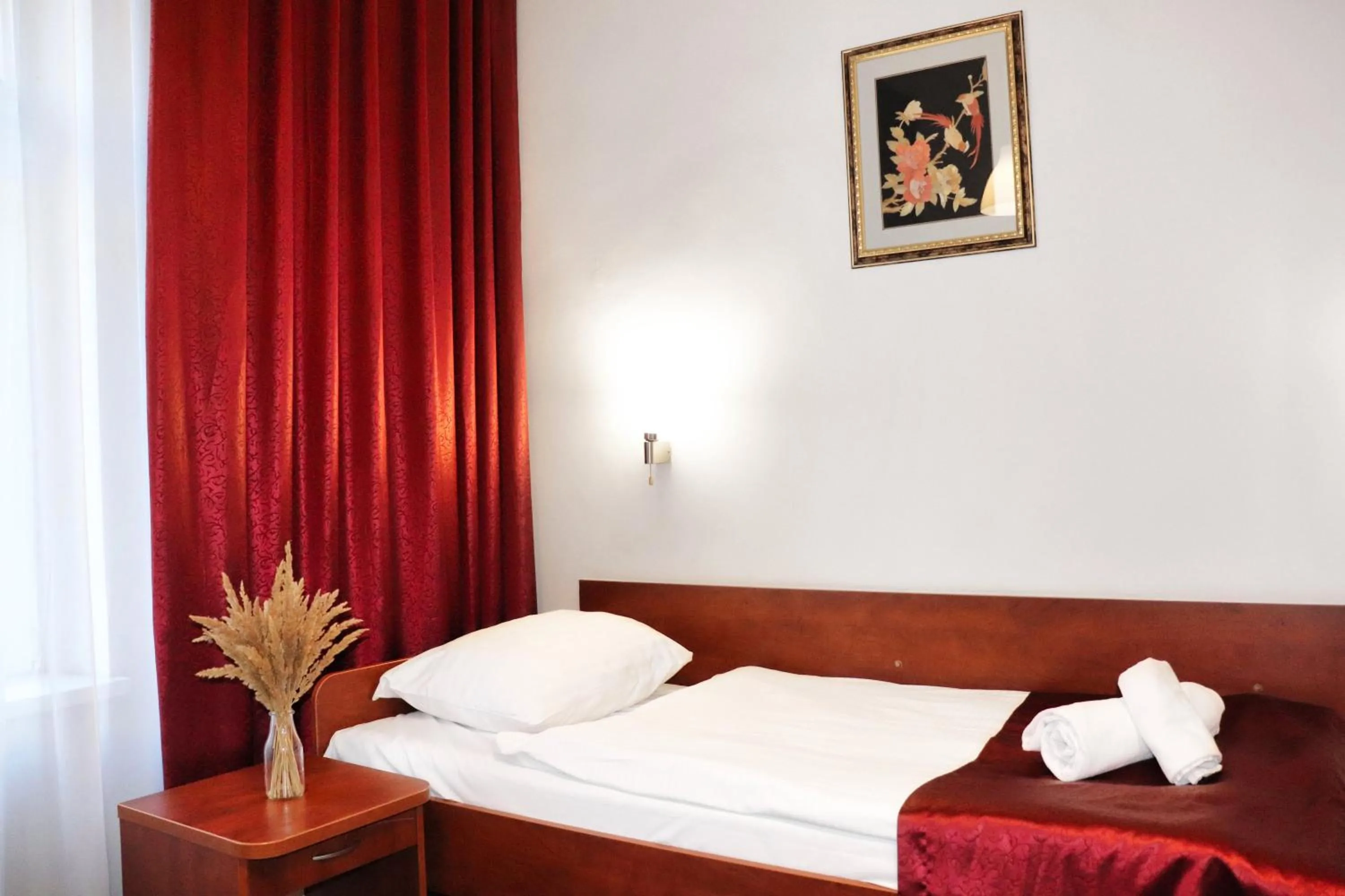 Bedroom, Bed in Hotel Lothus