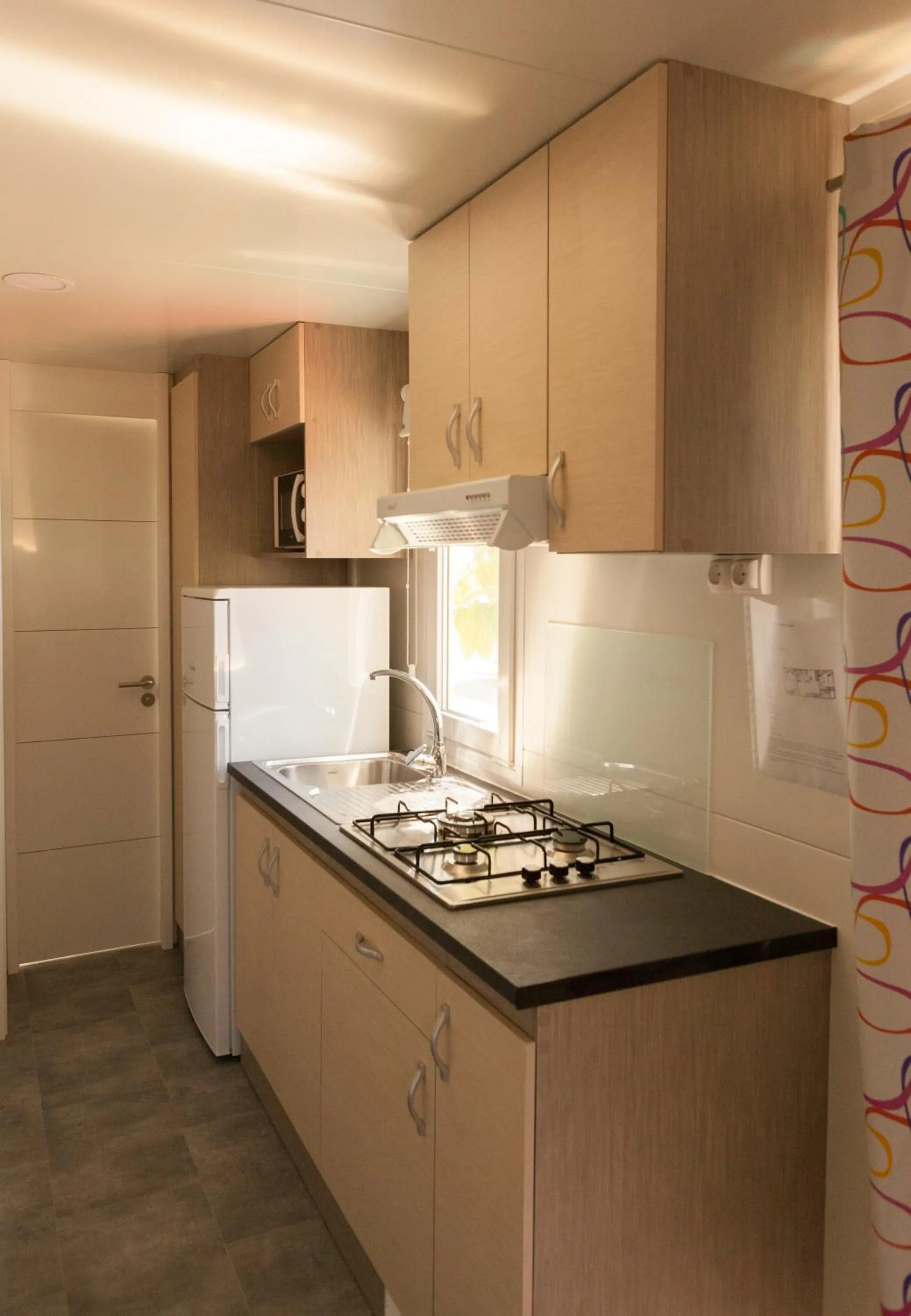 Kitchen or kitchenette in Camping el Pinar Platja