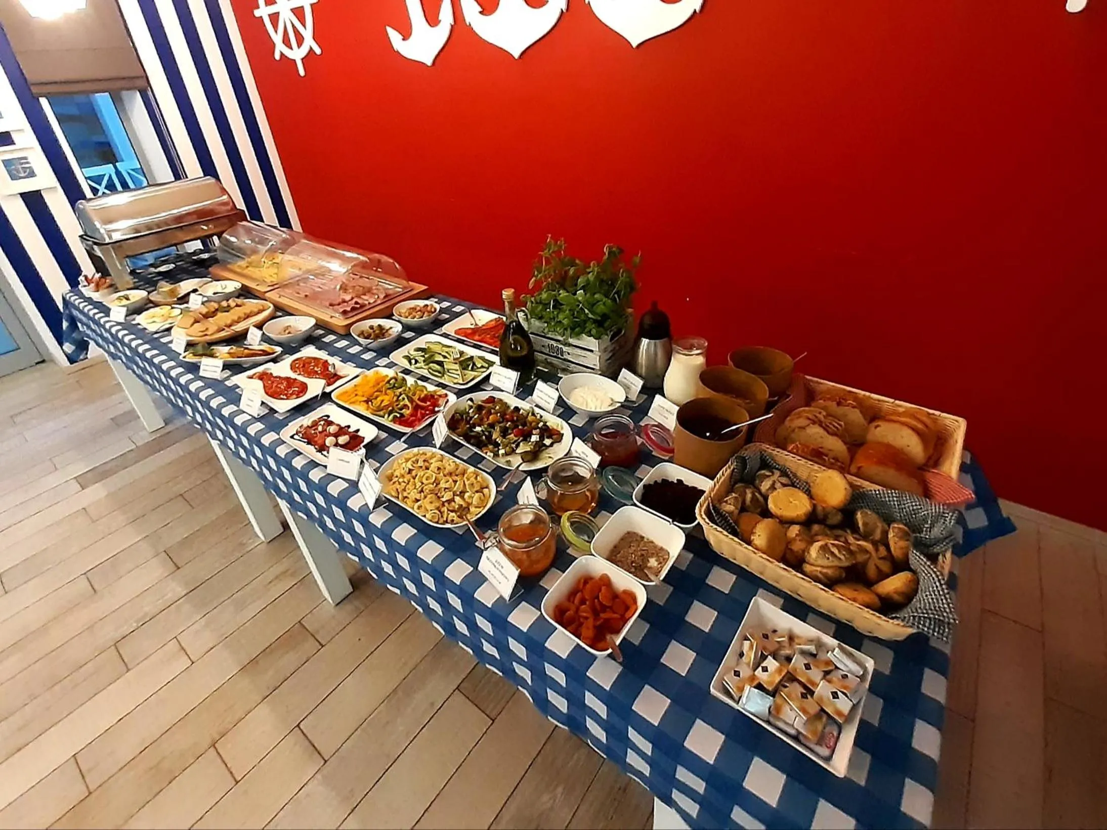 Buffet breakfast in Ośrodek Wypoczynkowy Rybak