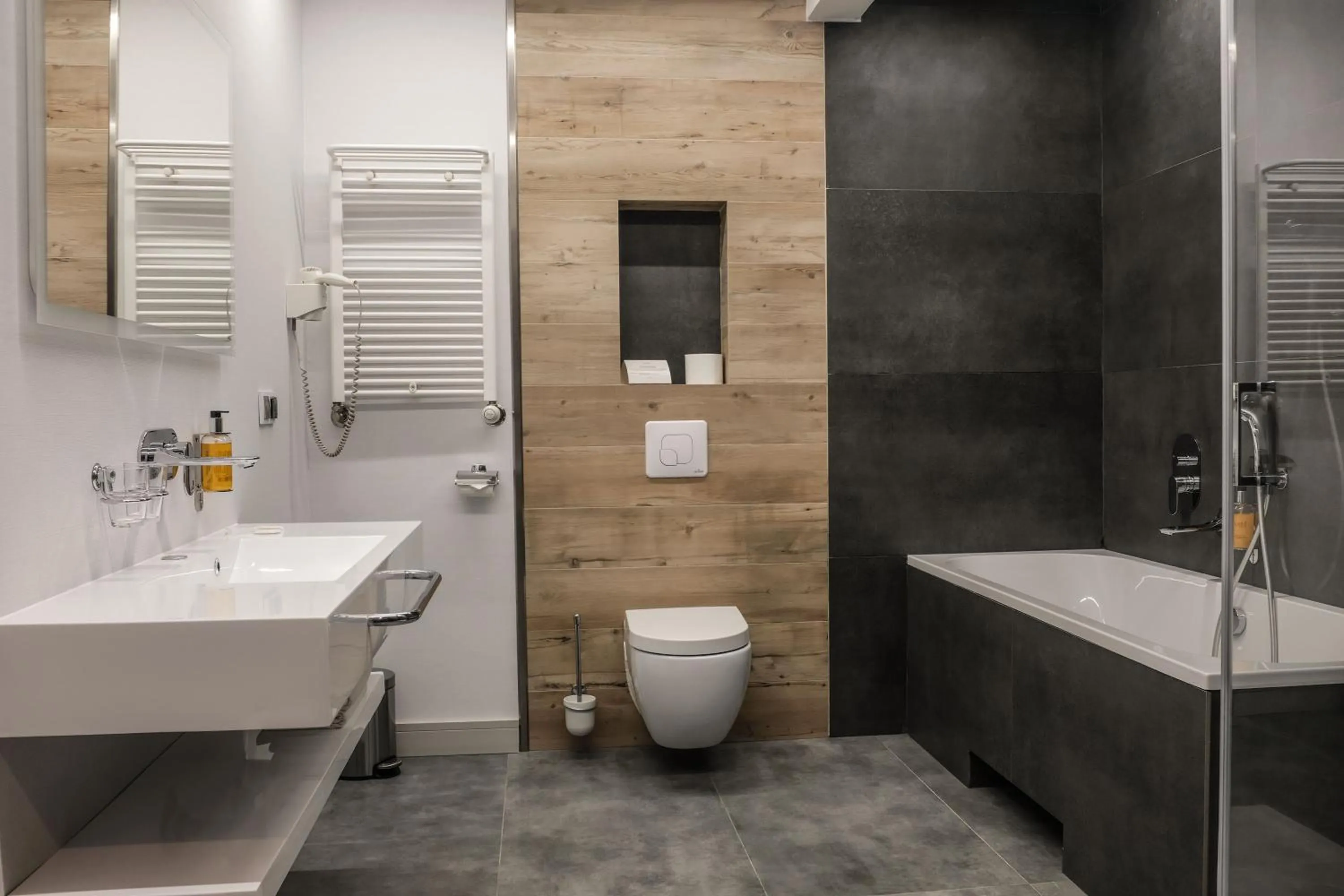 Shower in Hotel Europa Starachowice