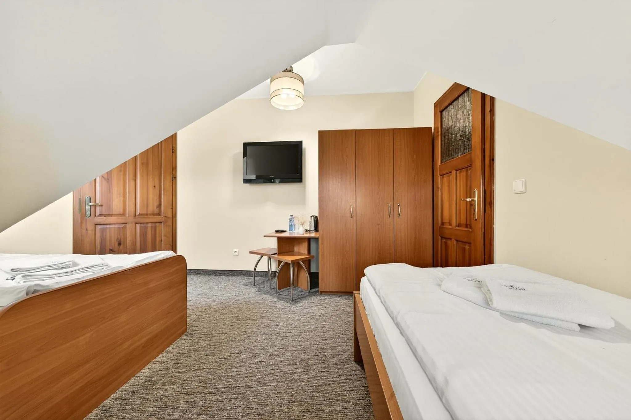 Bed in Hotel Willa Pod Skocznią