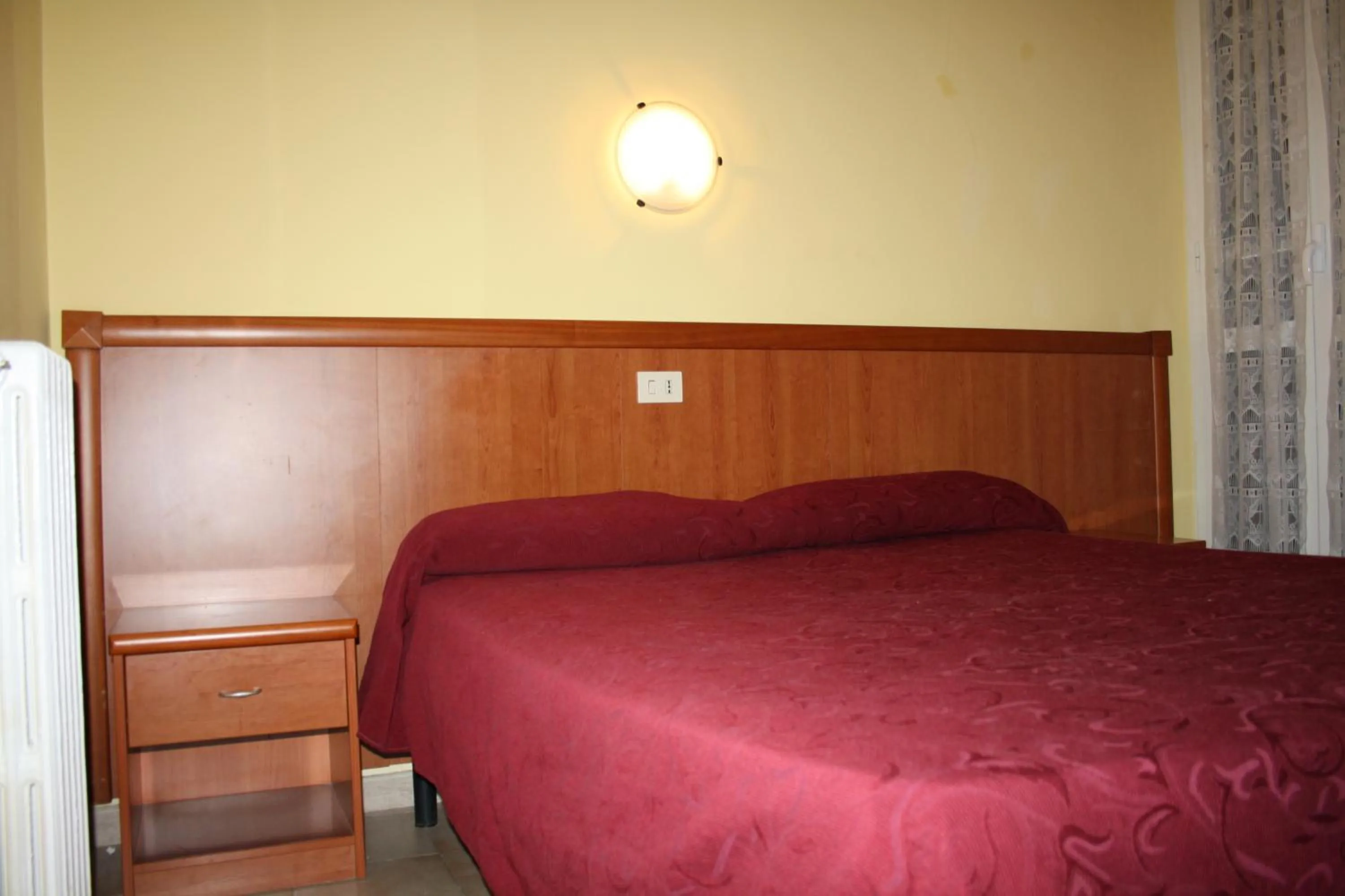 Bedroom, Bed in Hotel Eurorooms