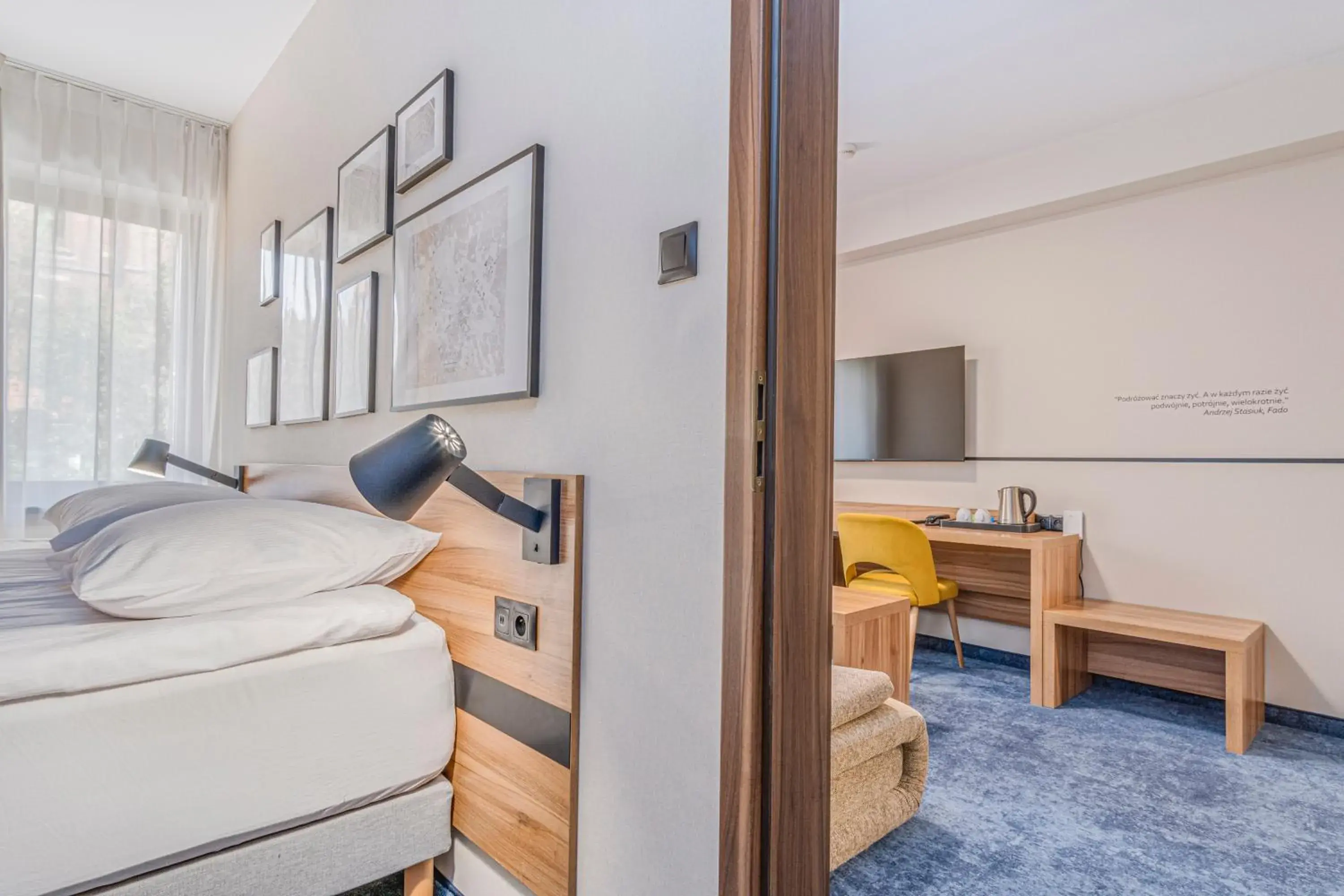Luxury Double Room in Tulip Hotels - Wroclaw Centre Luxury Double Room in Tulip Hotels - Wroclaw Centre
