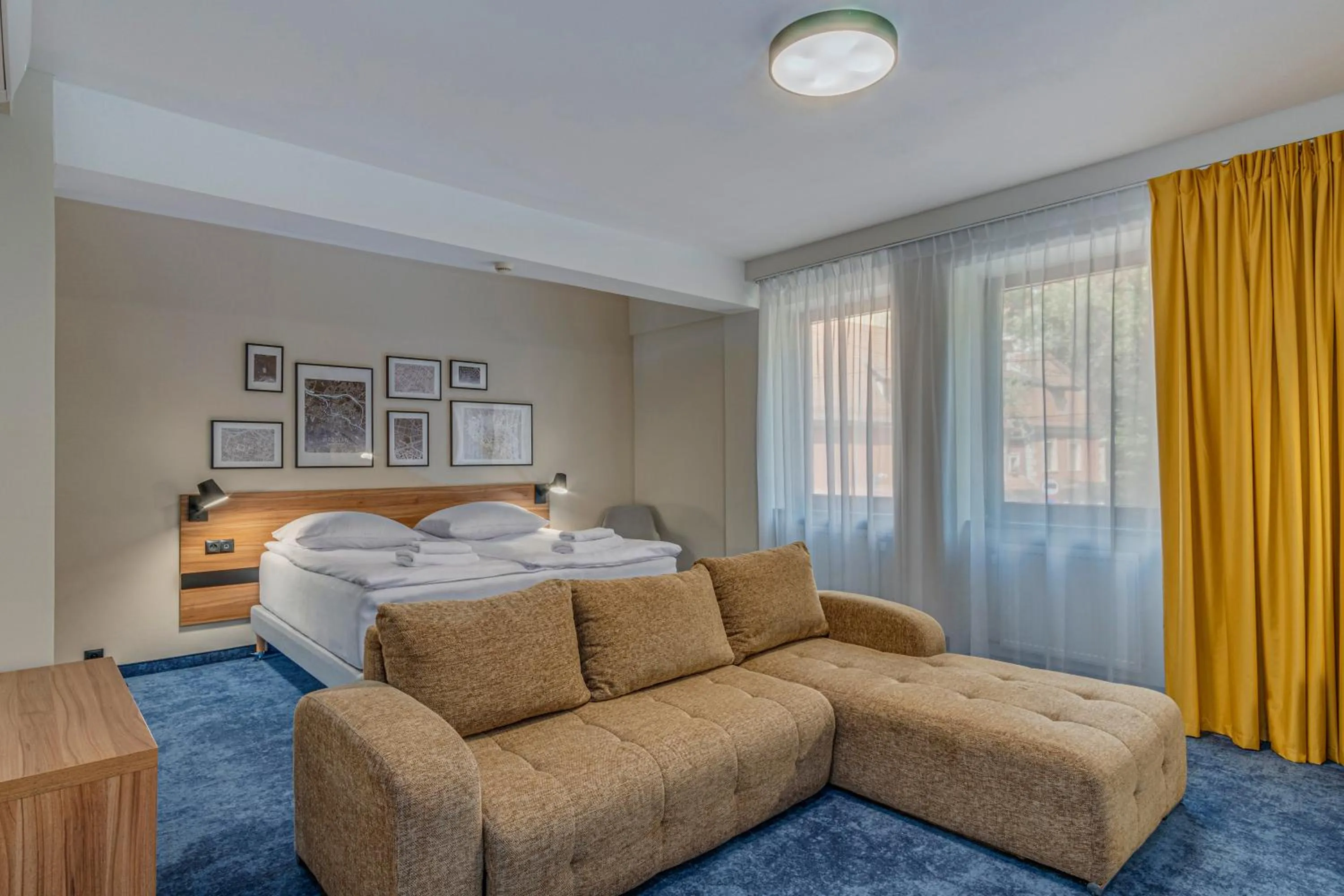 Photo of the whole room, Bed in Tulip Hotels - Wroclaw Centre