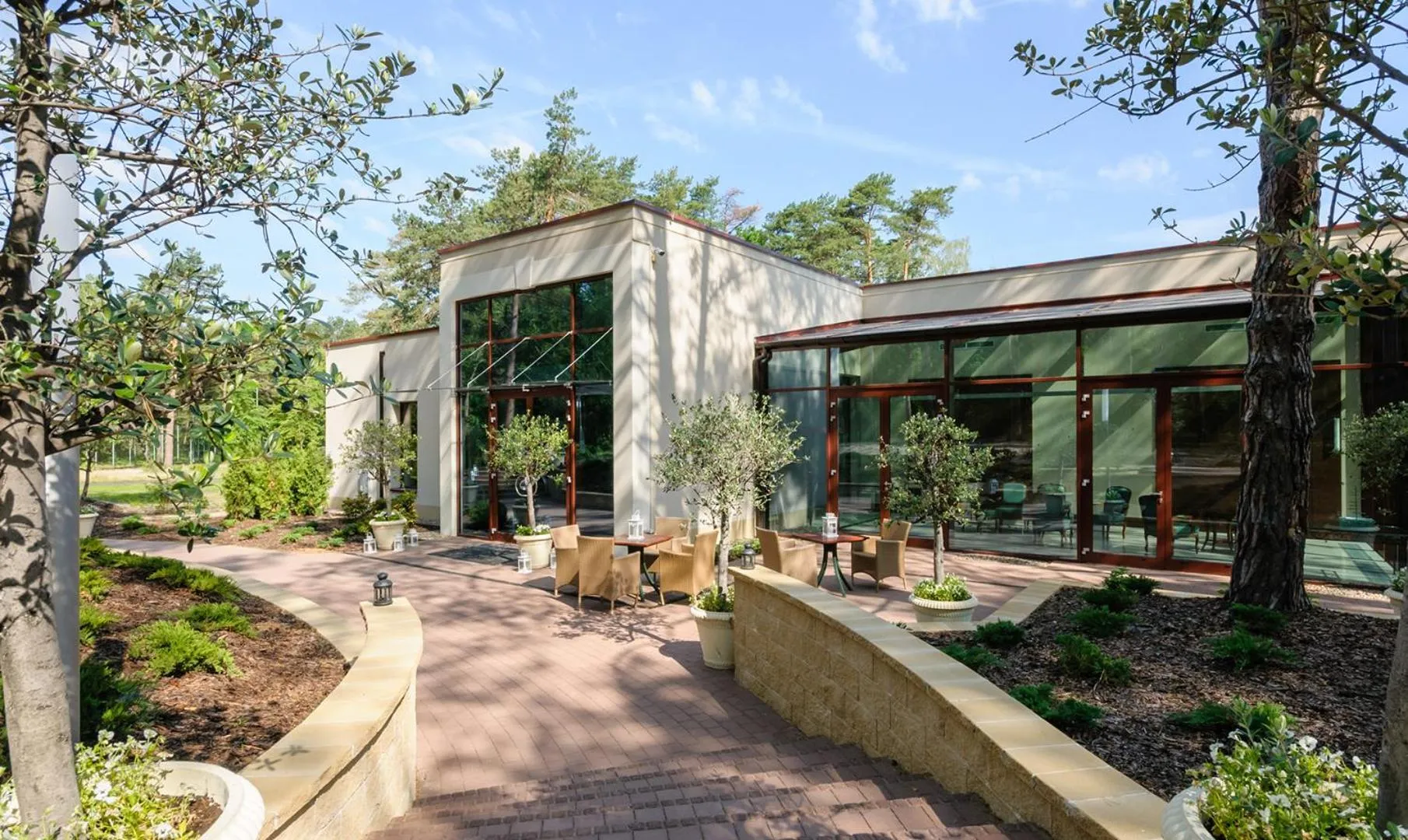 Property building in Park Rekreacyjno-Biznesowy Las Woda