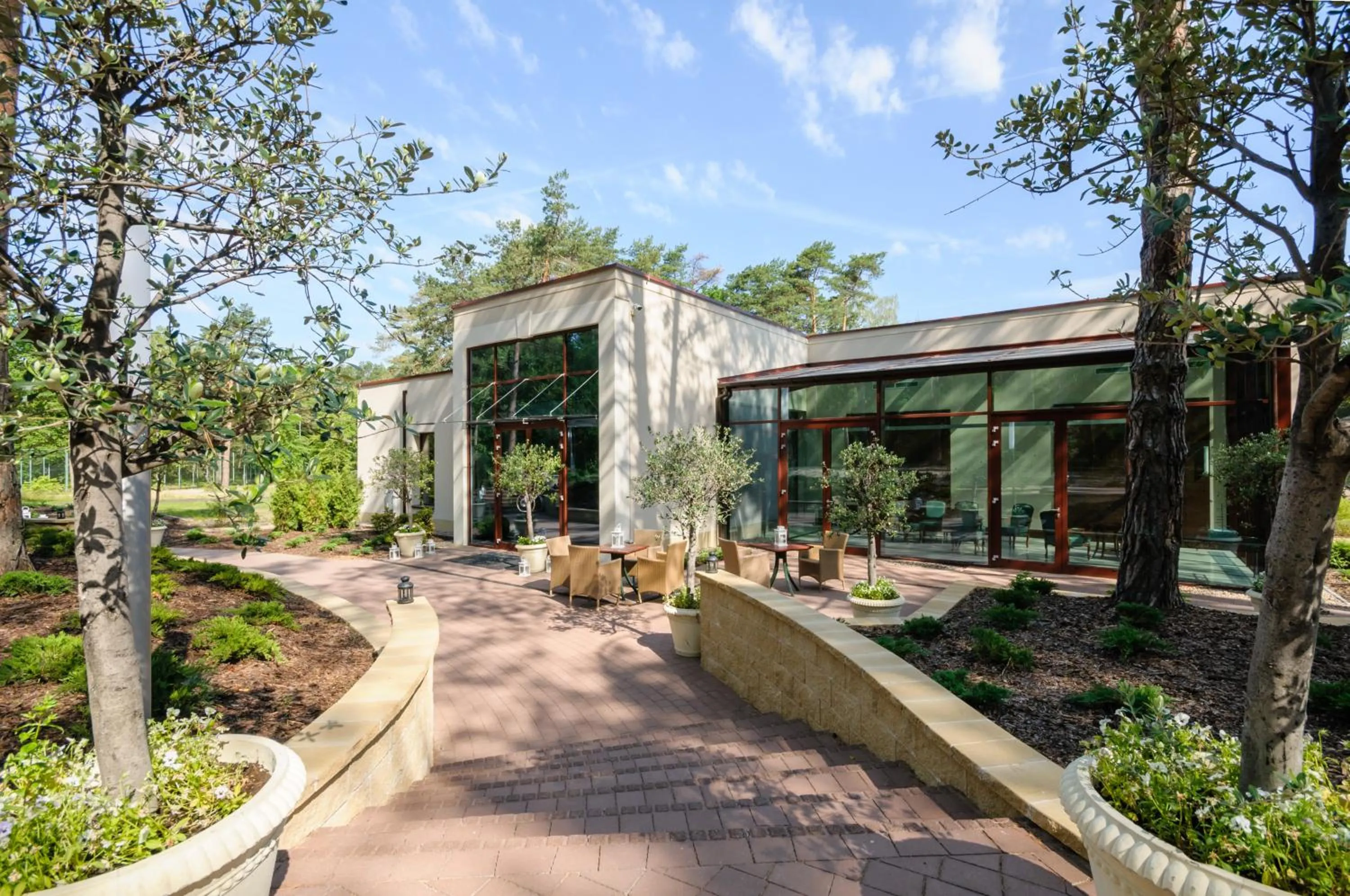 Property building in Park Rekreacyjno-Biznesowy Las Woda