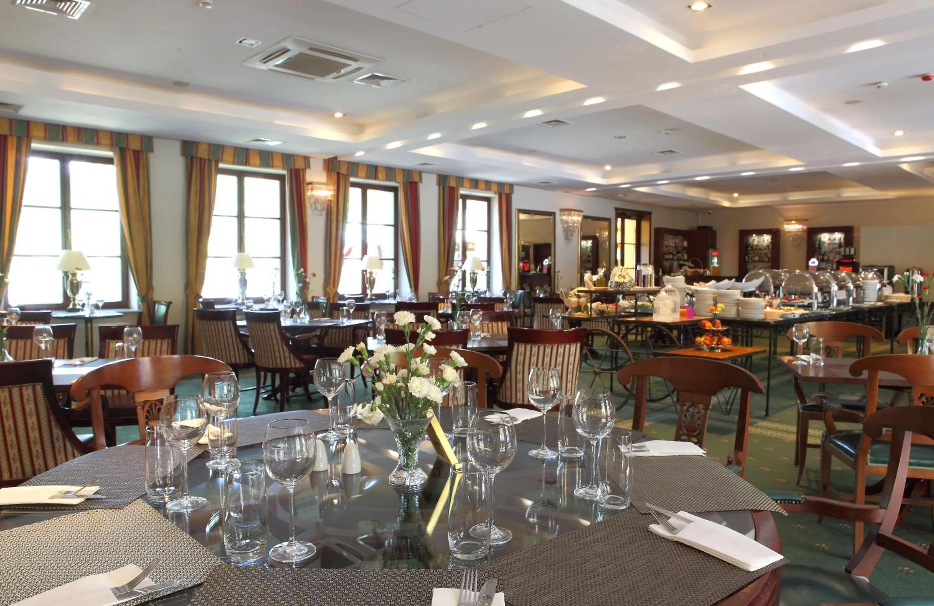 Restaurant/places to eat in Park Rekreacyjno-Biznesowy Las Woda