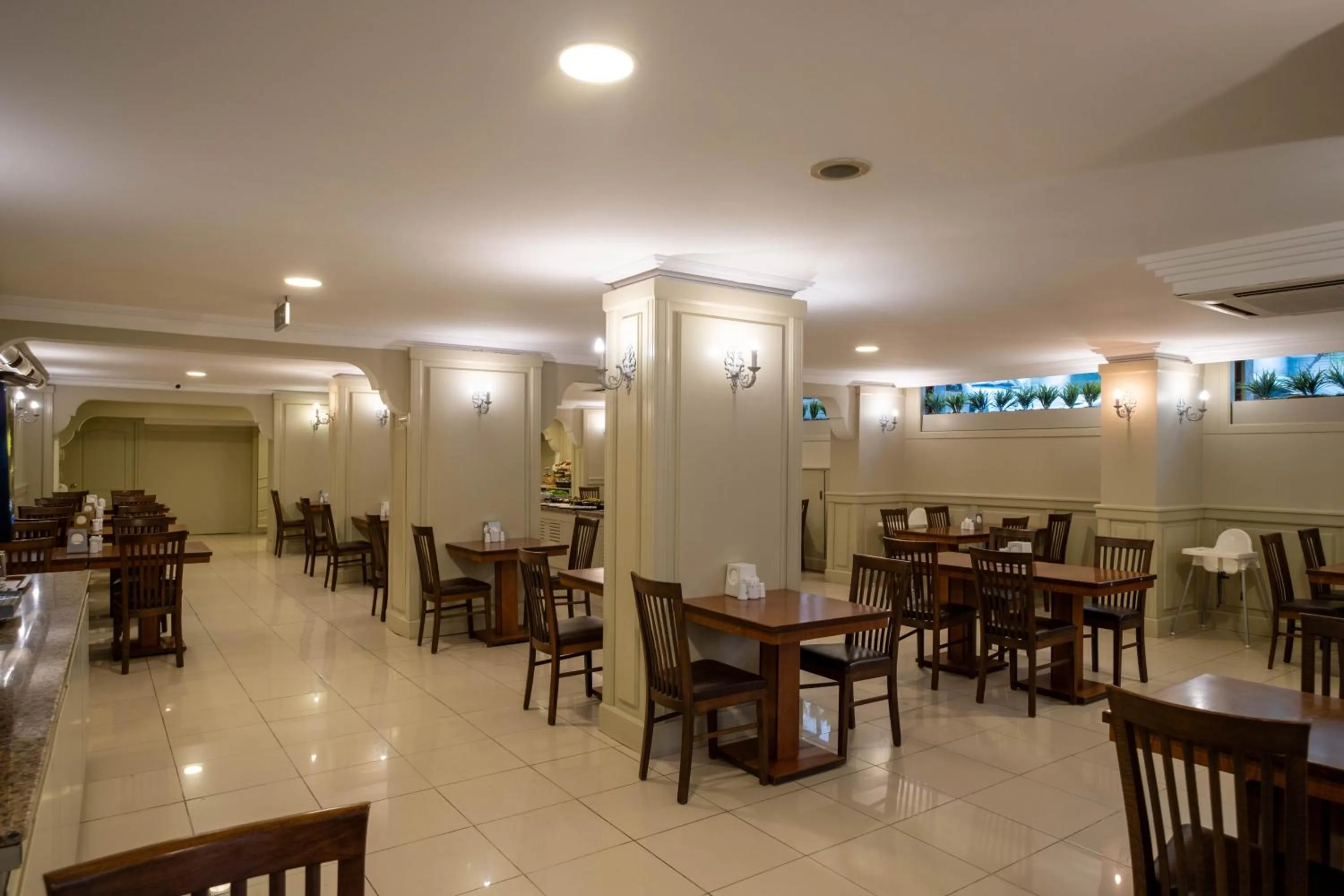 Breakfast in Berr Hotel