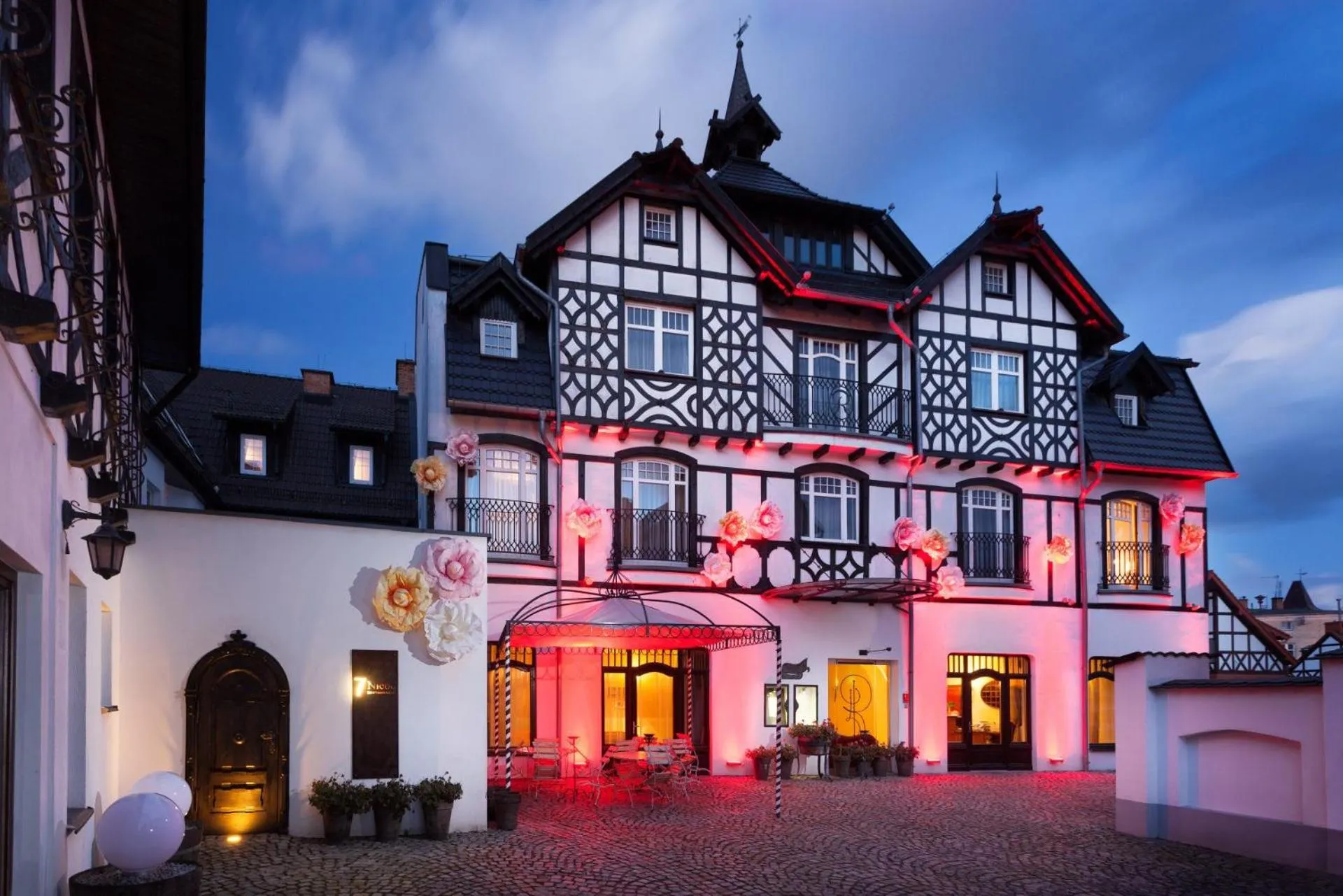 Property building in Hotel Rejs