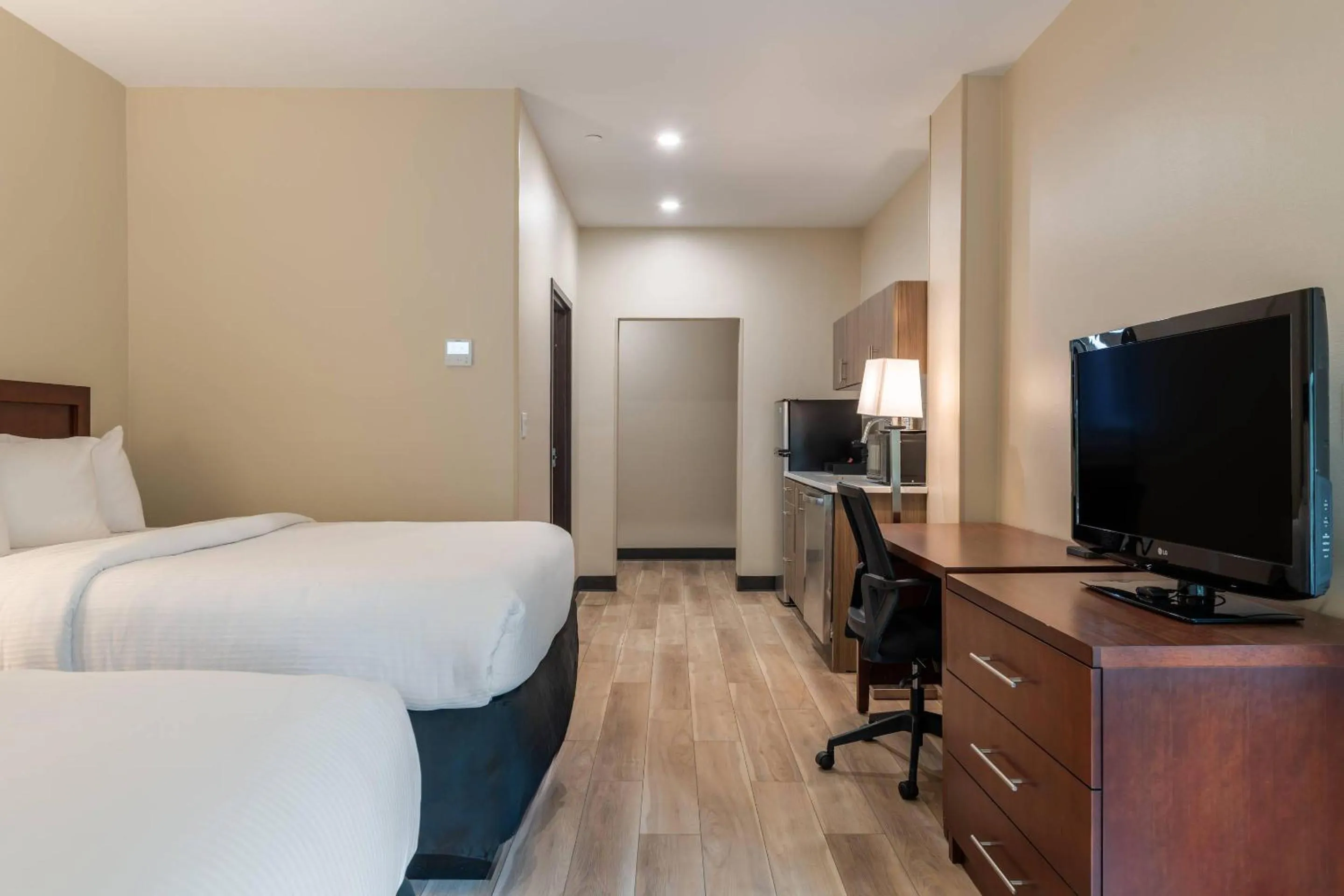Bedroom, Bed in The Chandler Inn Bethlehem - Littleton, an Ascend Collection Hotel