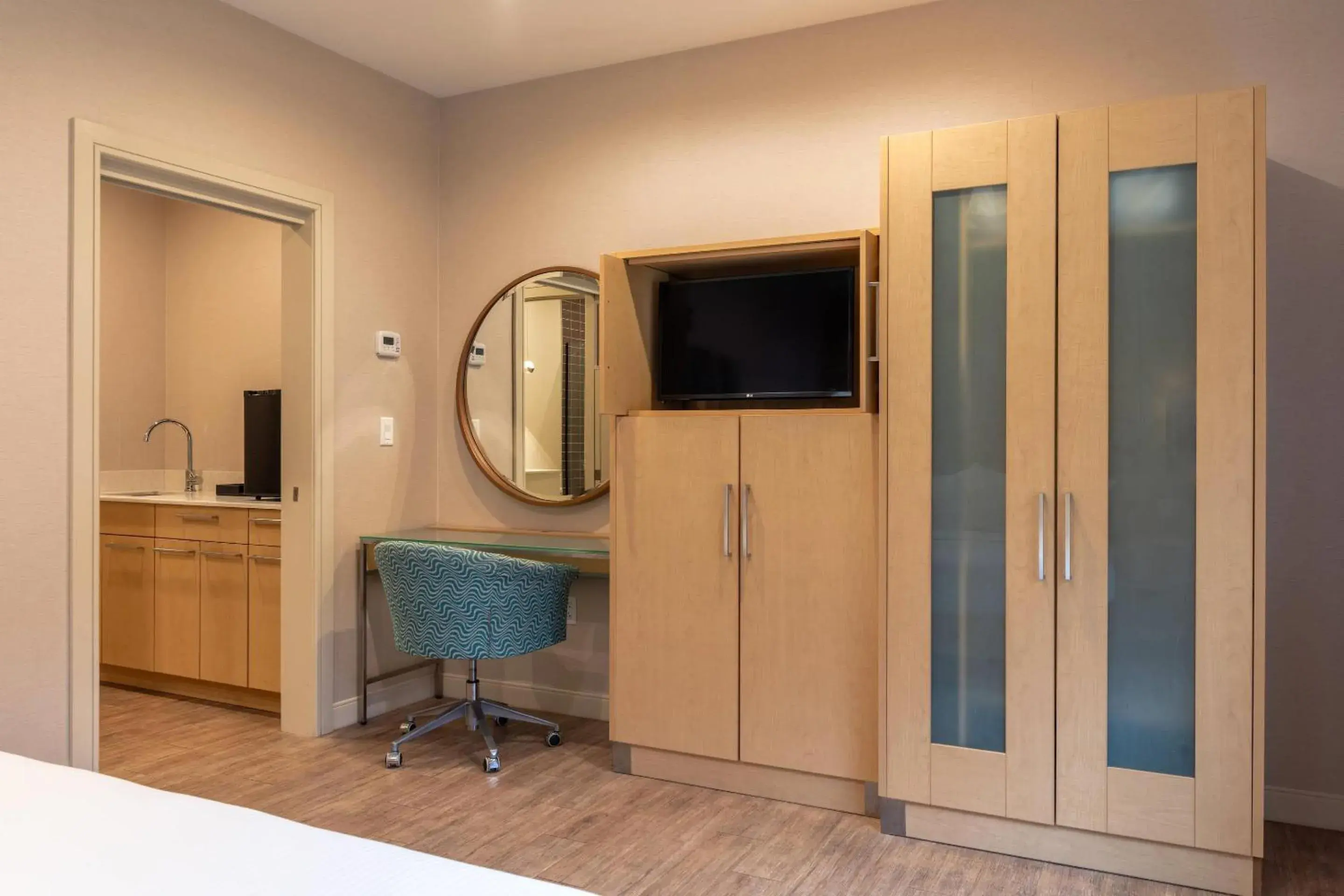 Bedroom in The Chandler Inn Bethlehem - Littleton, an Ascend Collection Hotel Bedroom in The Chandler Inn Bethlehem - Littleton, an Ascend Collection Hotel