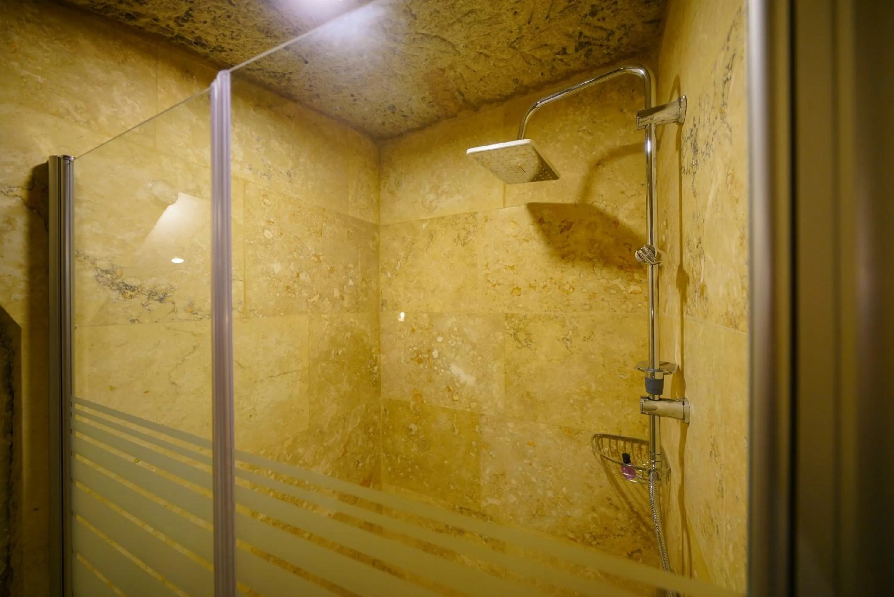 Shower in Vezir Cave Suites