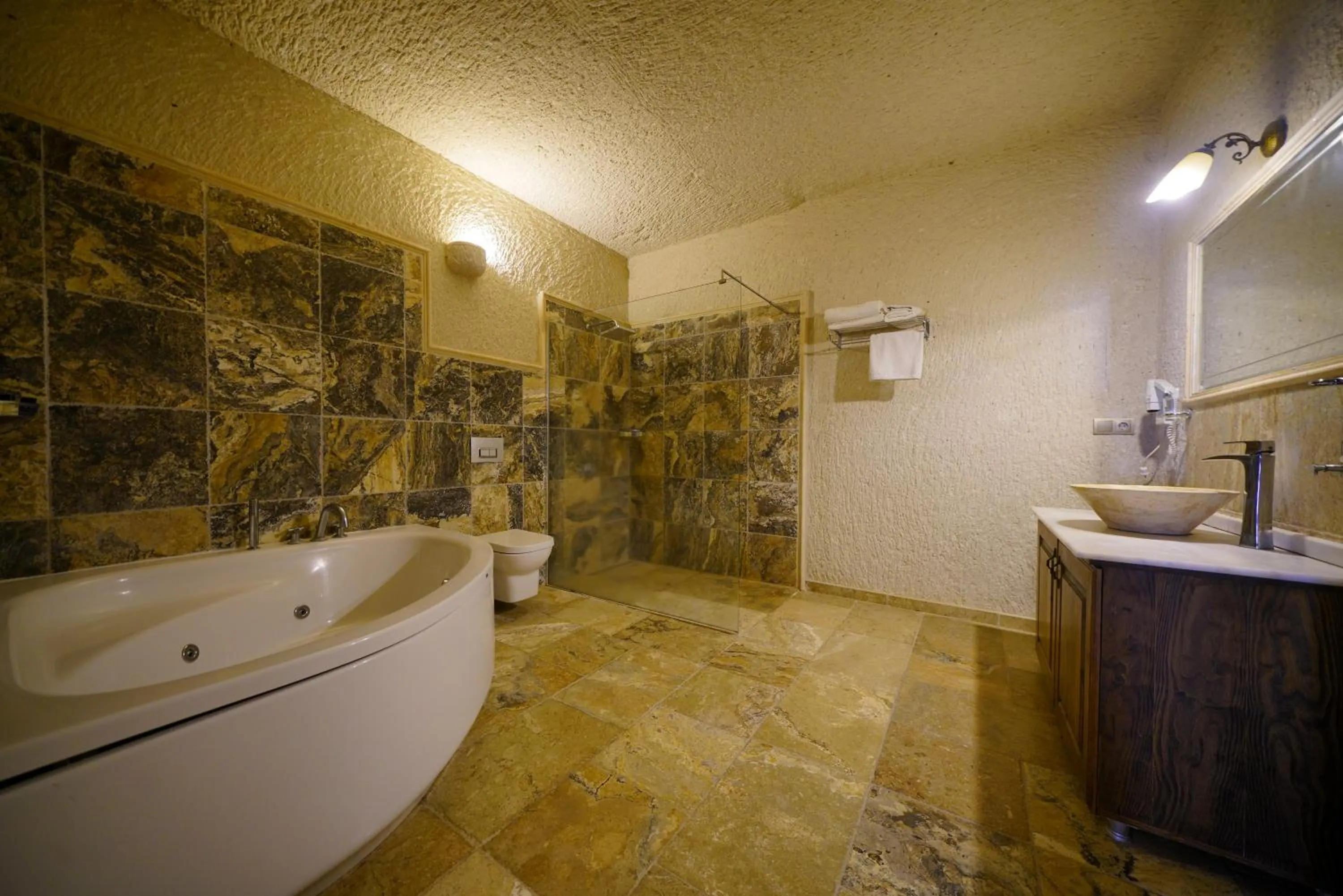 Bathroom in Vezir Cave Suites