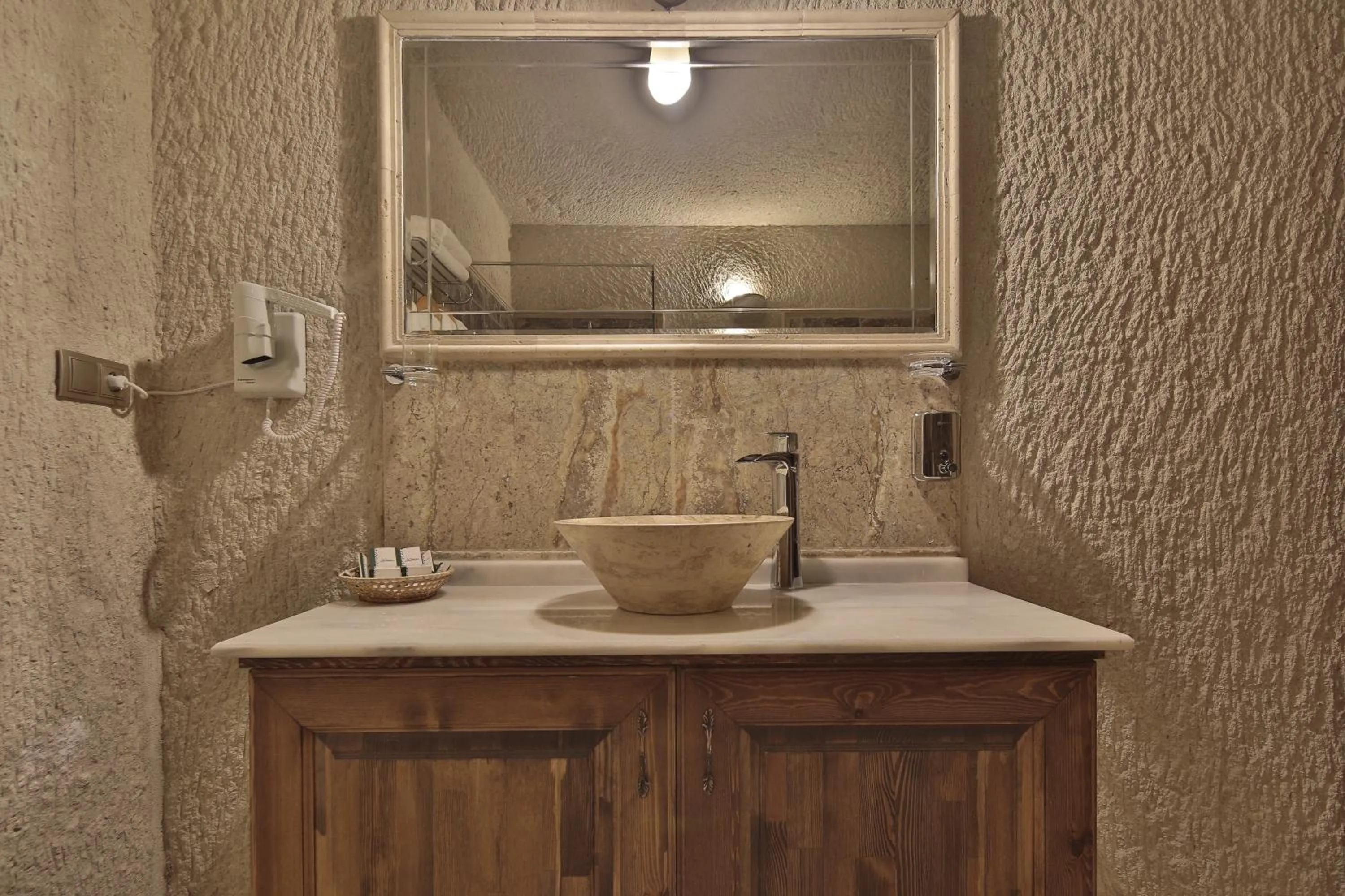 Bathroom in Vezir Cave Suites