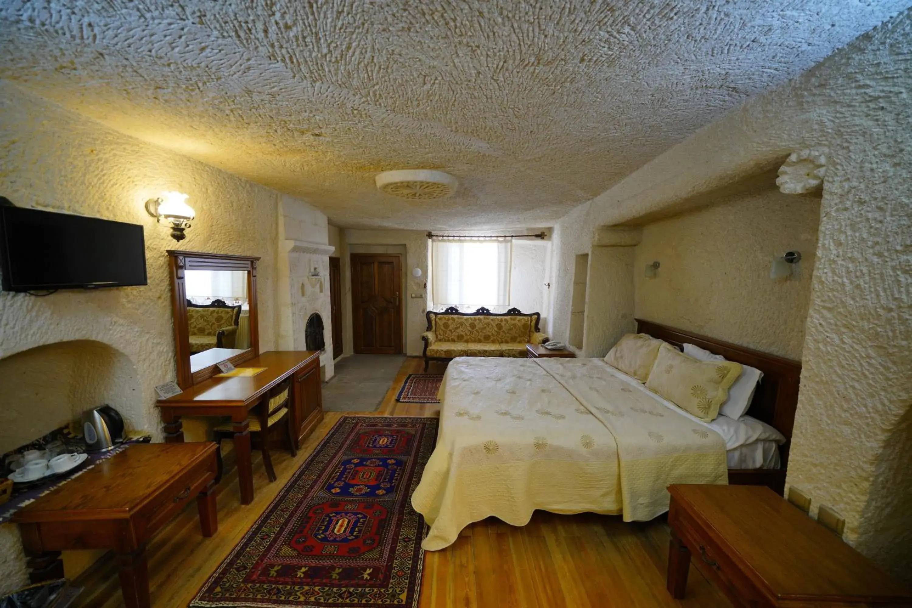 Photo of the whole room, Bed in Vezir Cave Suites Photo of the whole room, Bed in Vezir Cave Suites