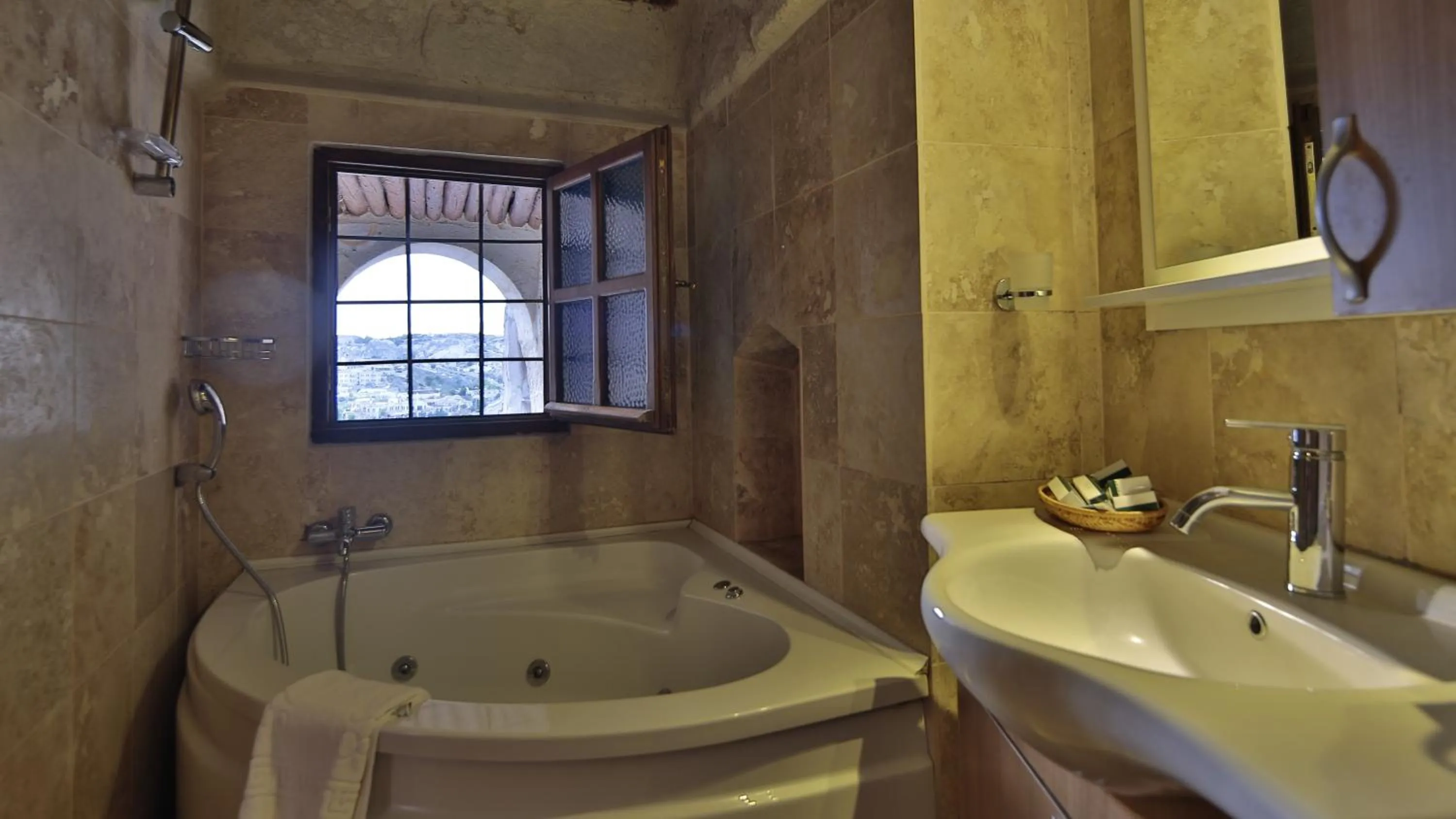 Bathroom in Vezir Cave Suites