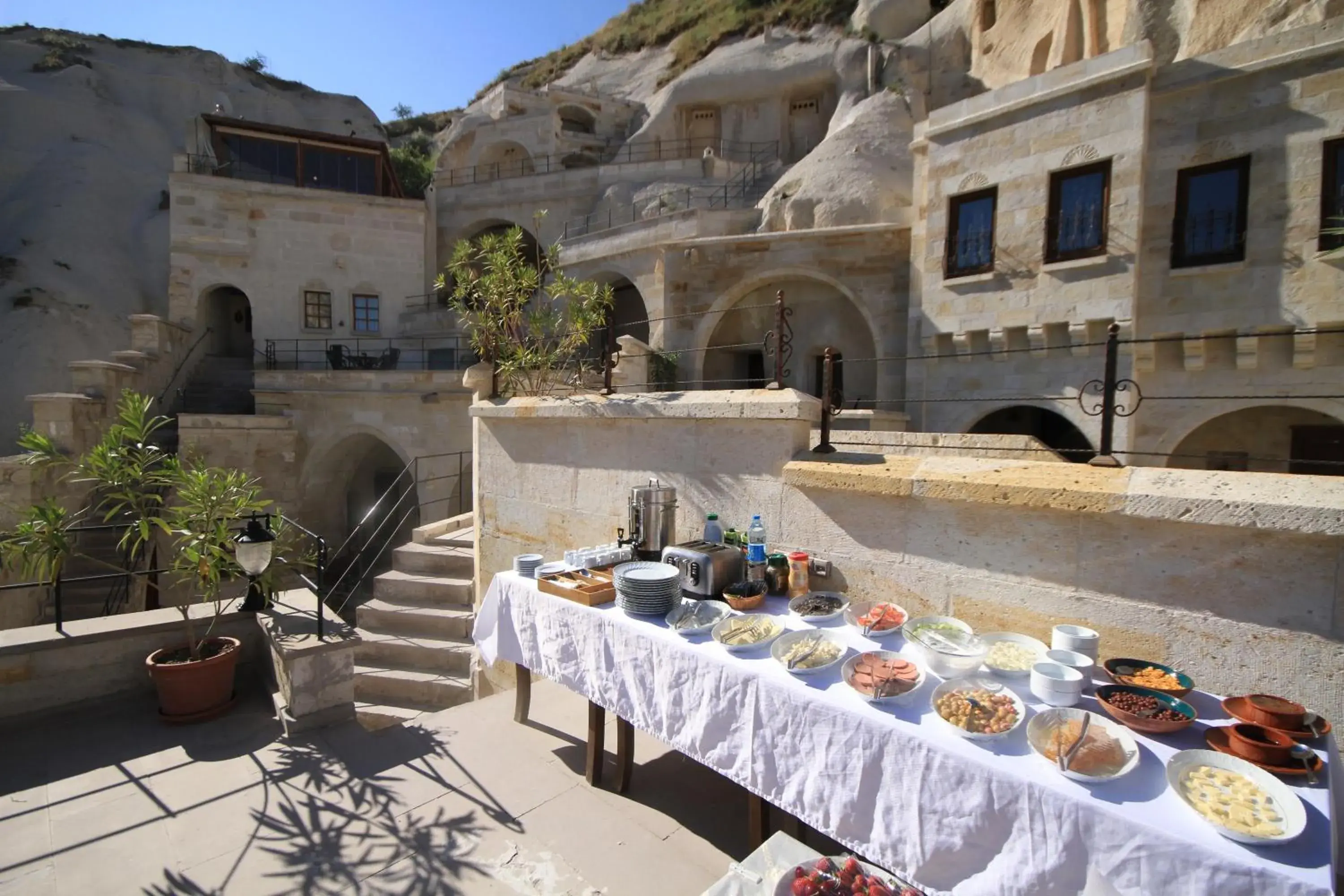 Restaurant/places to eat in Vezir Cave Suites Restaurant/places to eat in Vezir Cave Suites