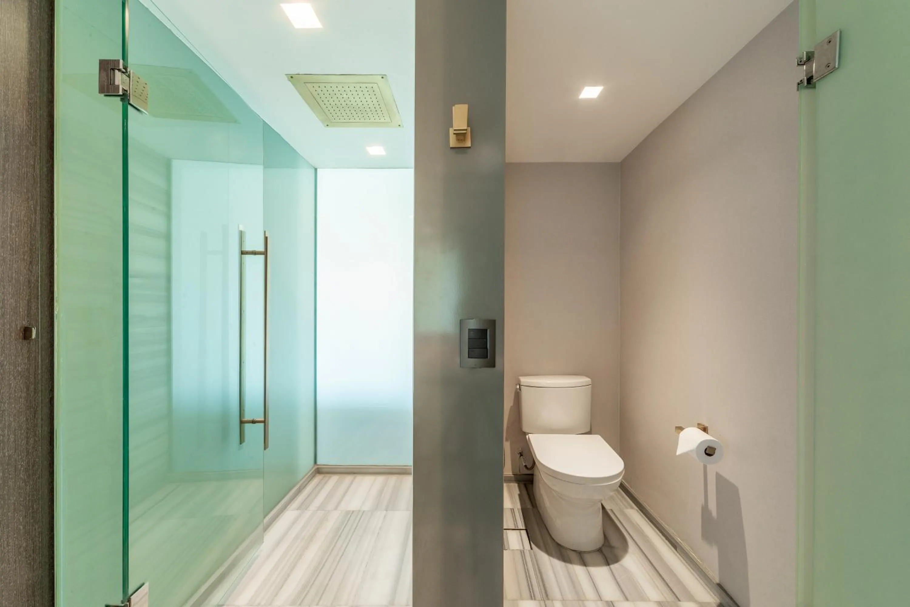 Bathroom in Lifestyle Laghetto Collection