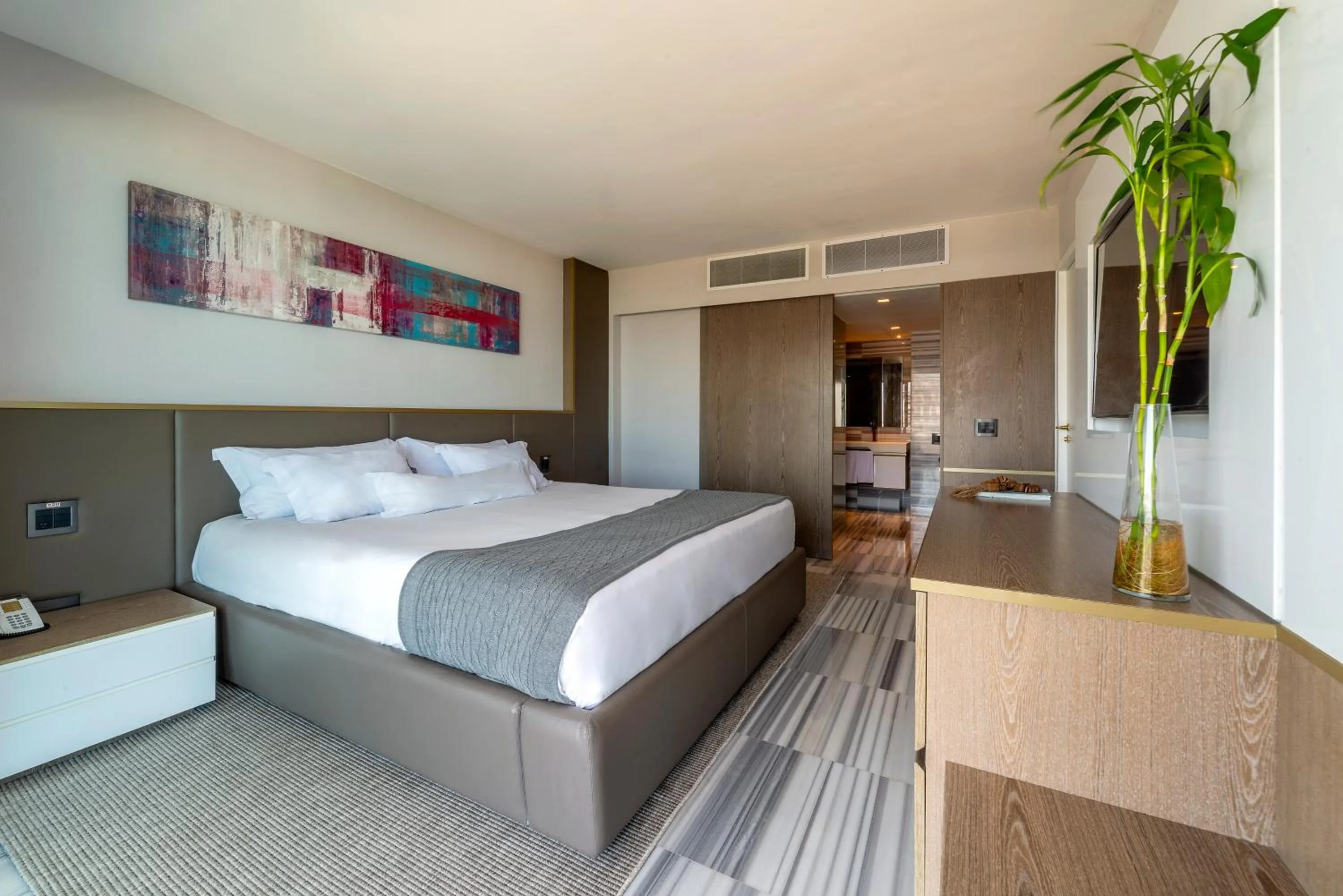 Bedroom, Bed in Lifestyle Laghetto Collection