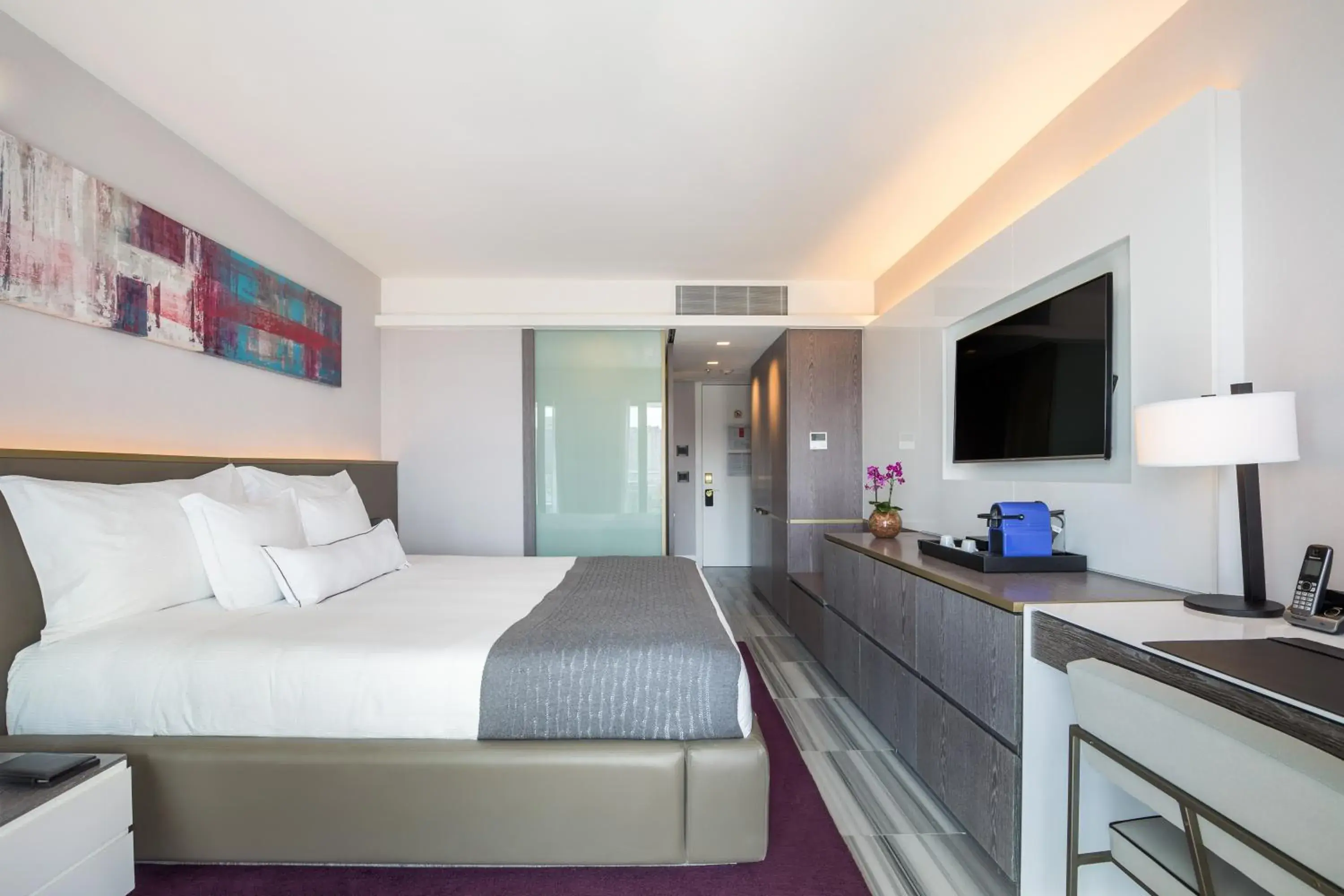 Photo of the whole room, Bed in Lifestyle Laghetto Collection Photo of the whole room, Bed in Lifestyle Laghetto Collection