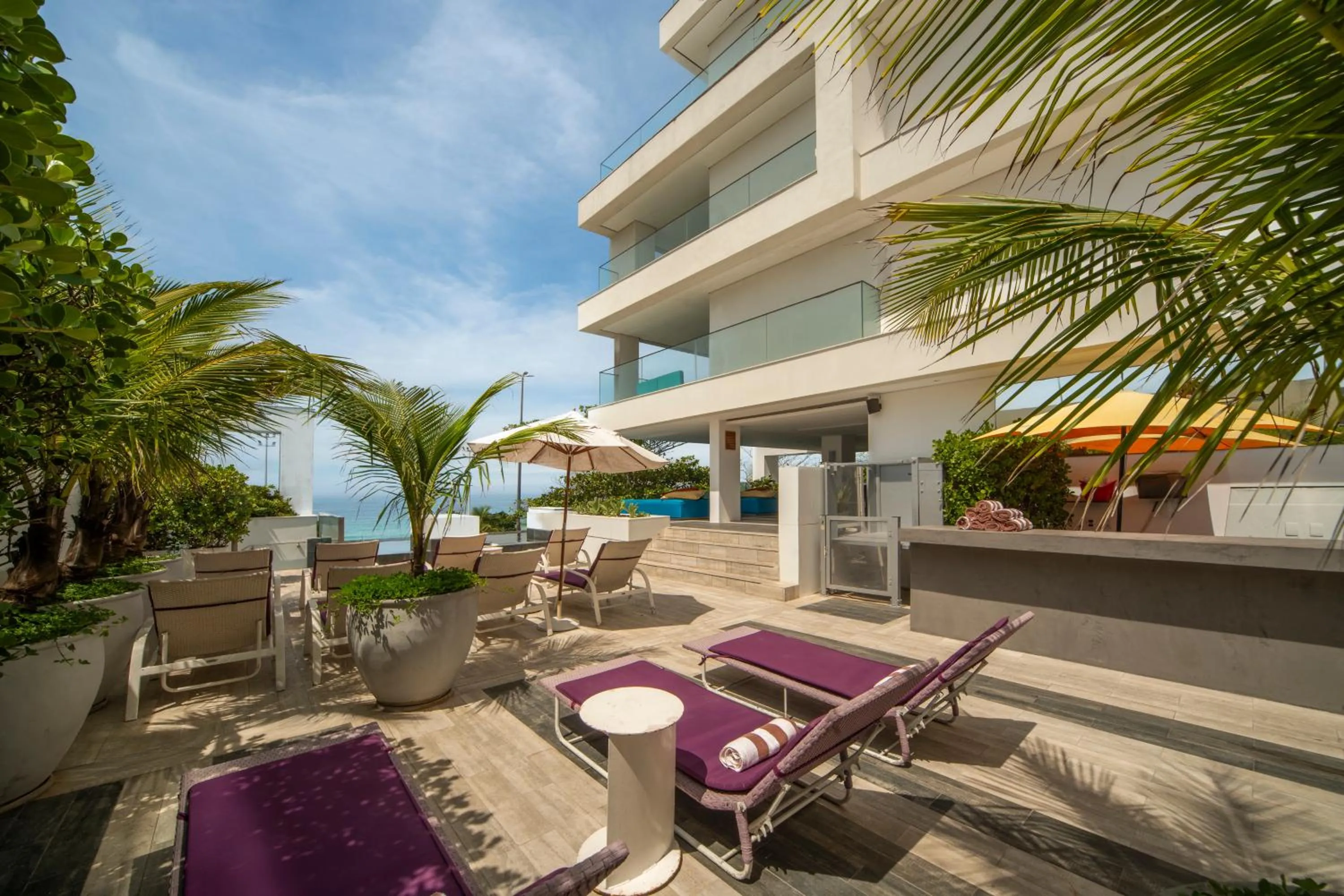 Pool view in Lifestyle Laghetto Collection