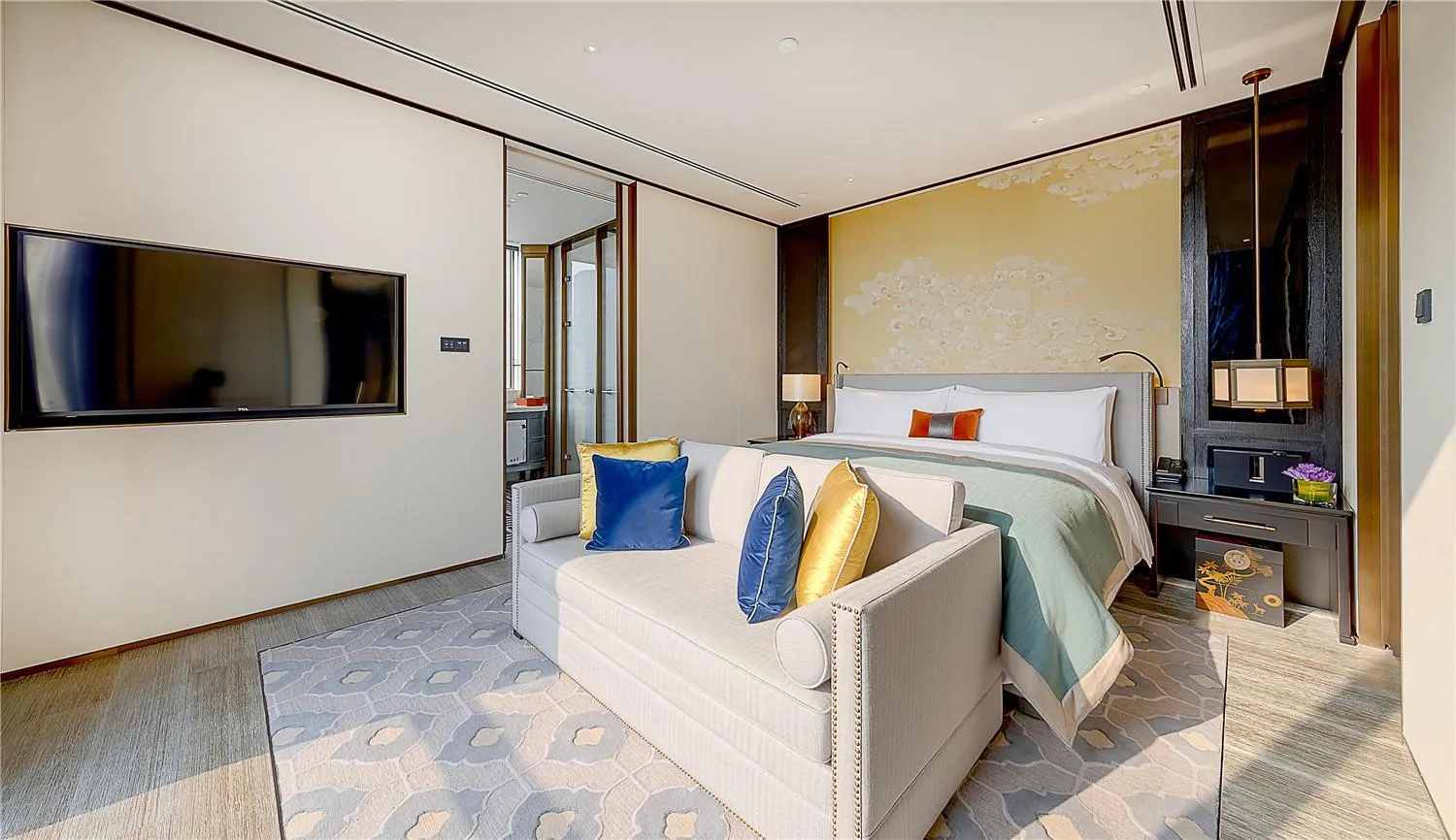 Bed in JiuTai Hotel Hangzhou