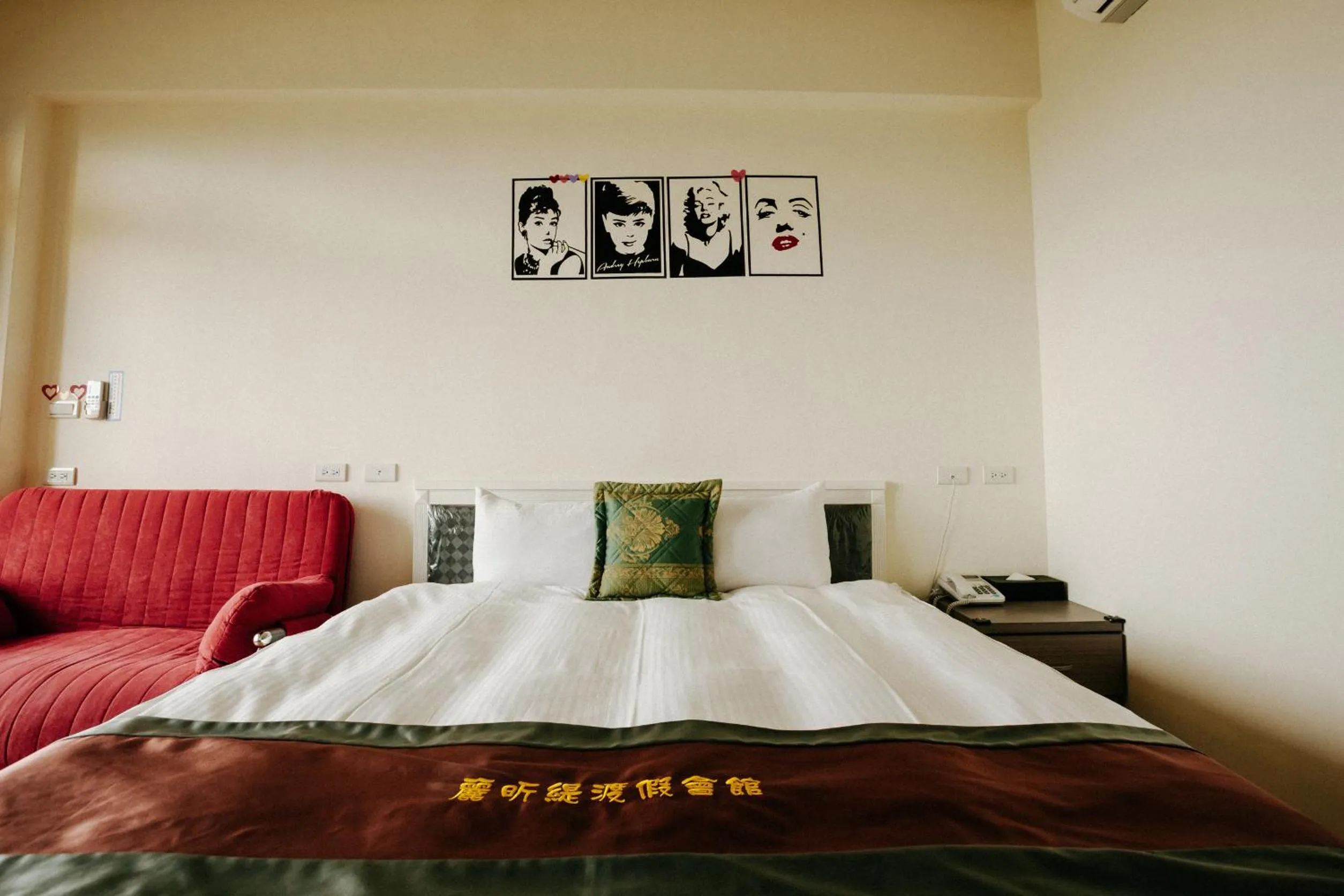 Bed in Lisinty Resort