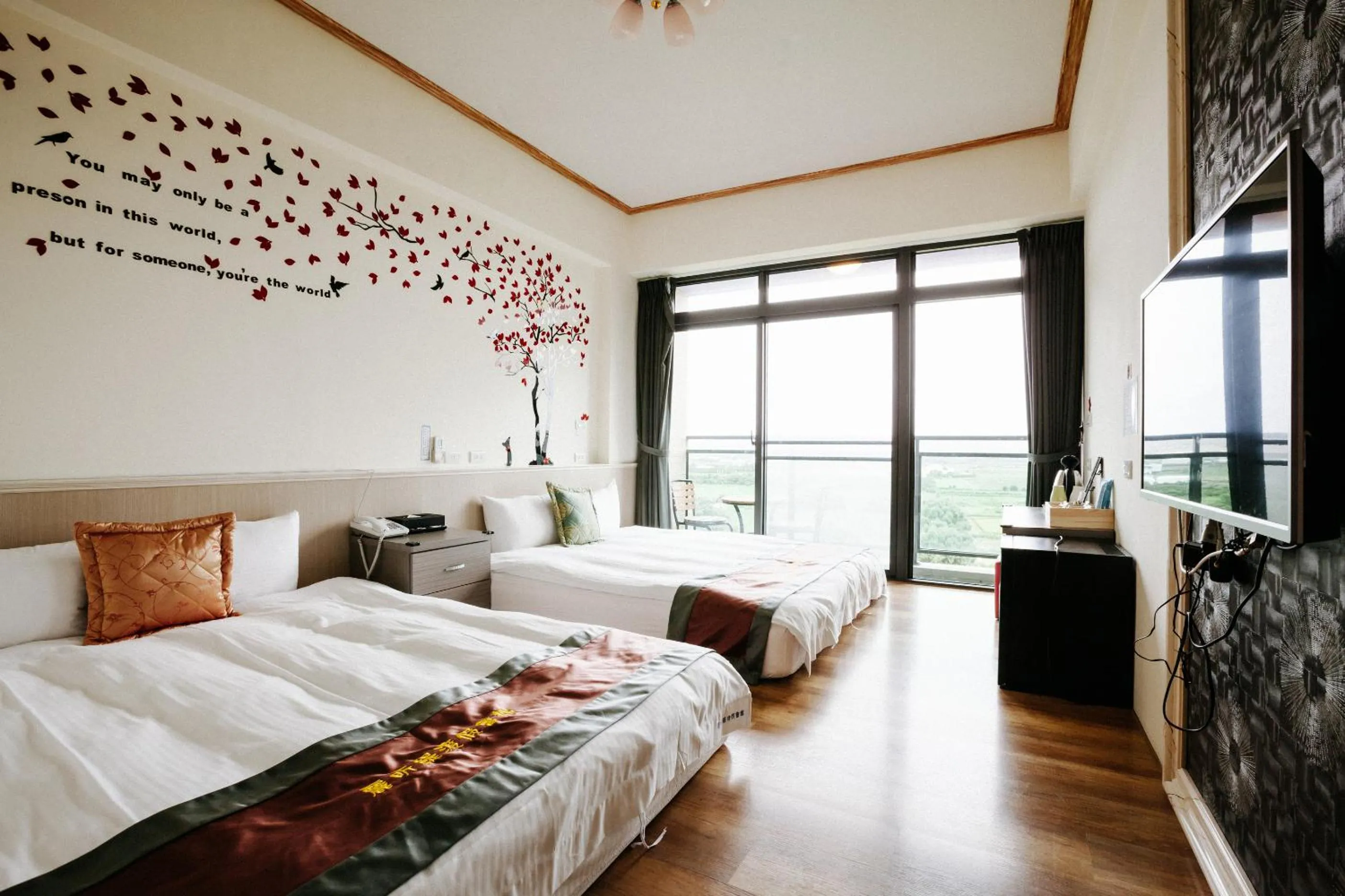 Photo of the whole room, Bed in Lisinty Resort