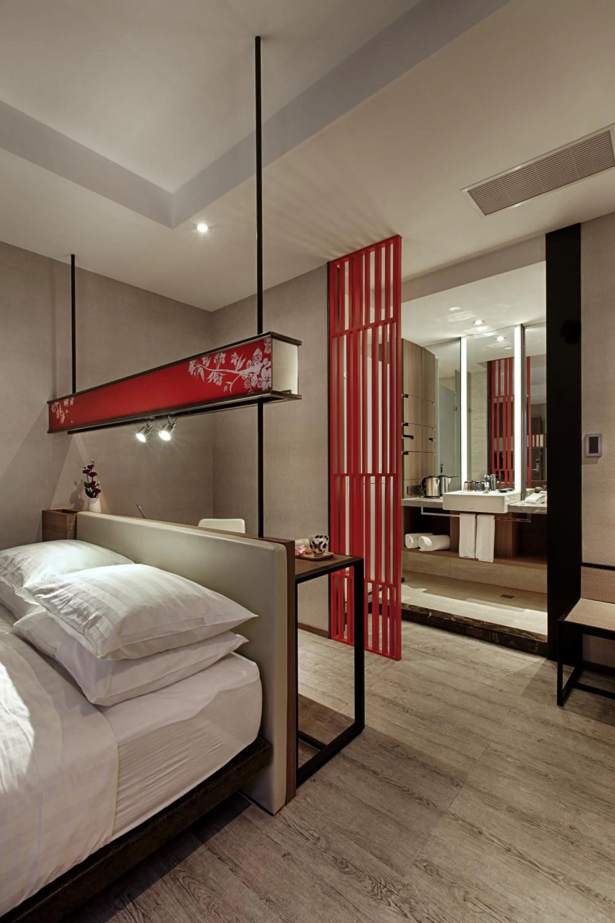 Decorative detail, Bed in City Place Hotel