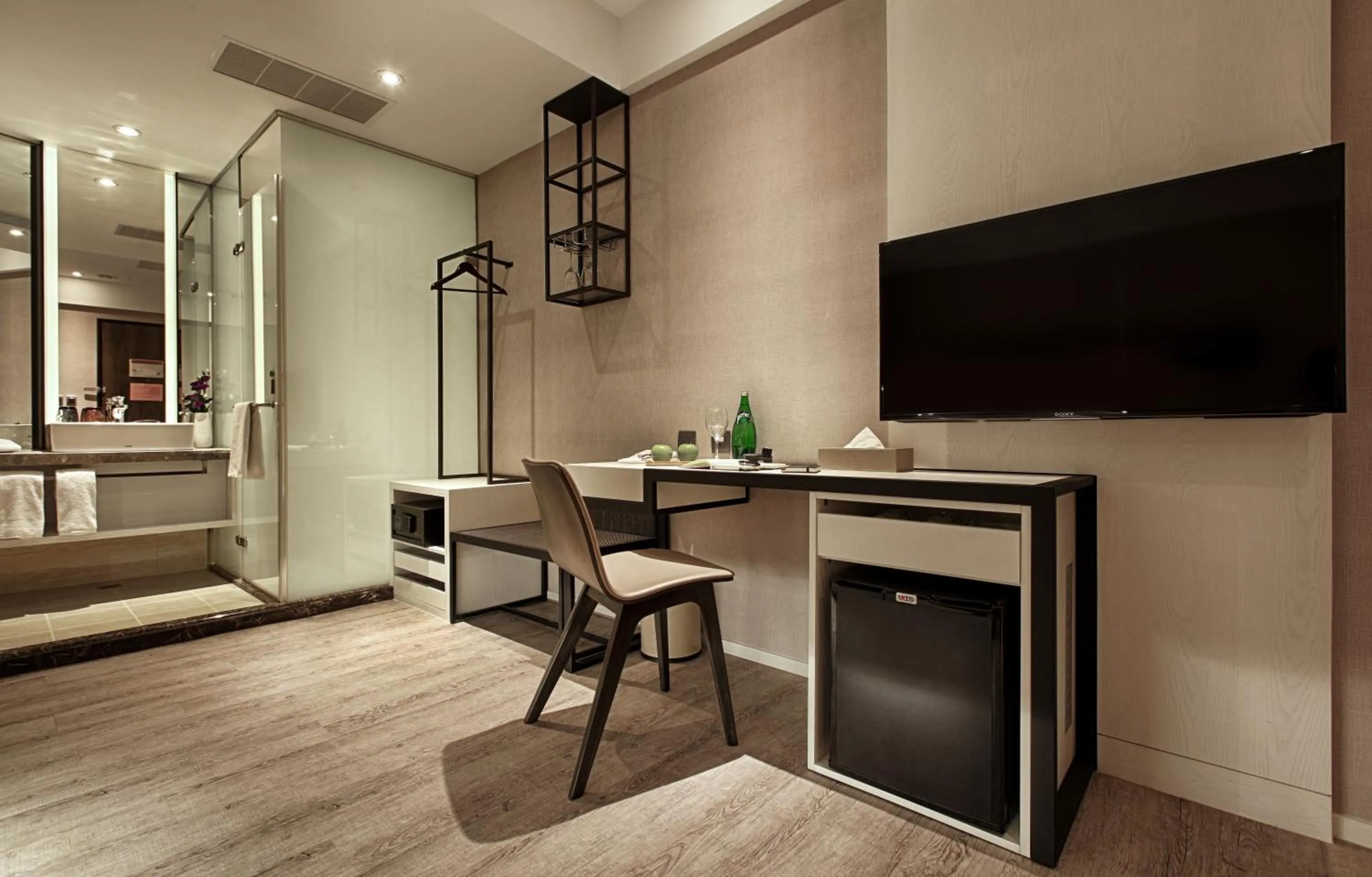 Decorative detail, Bed in City Place Hotel