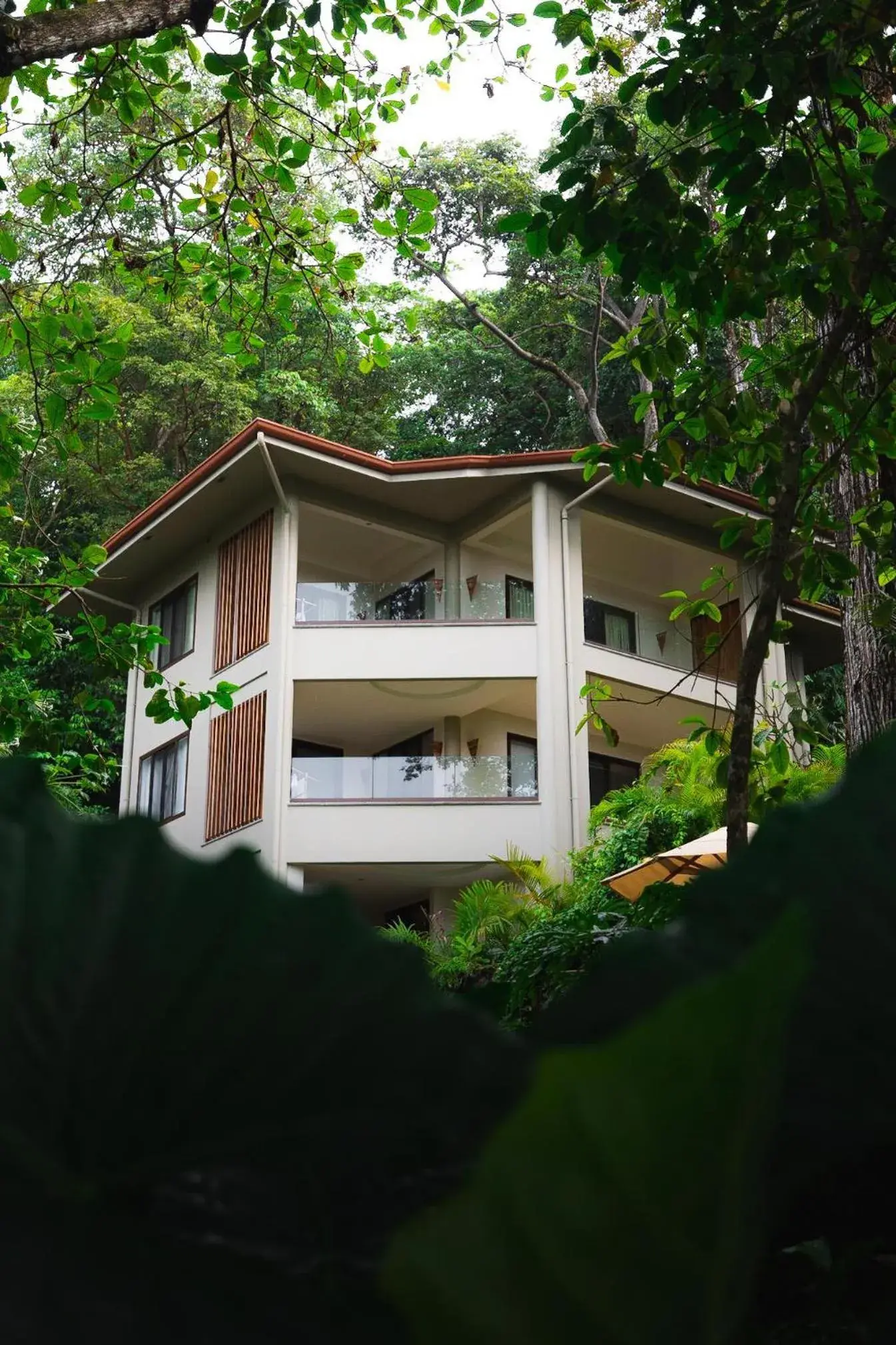 Property building in Arenas Del Mar Beachfront & Rainforest Resort Member of the Cayuga Collection Property building in Arenas Del Mar Beachfront & Rainforest Resort Member of the Cayuga Collection