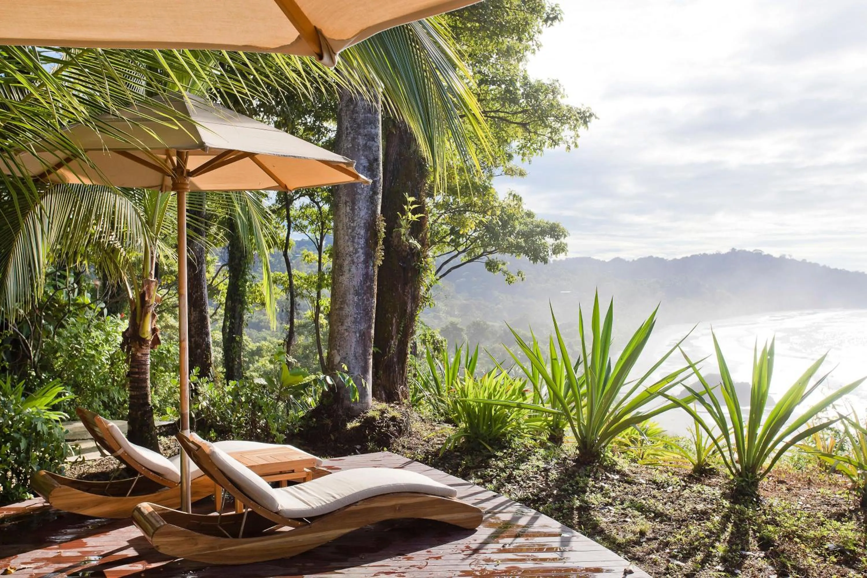 Spa and wellness centre/facilities in Arenas Del Mar Beachfront & Rainforest Resort Member of the Cayuga Collection