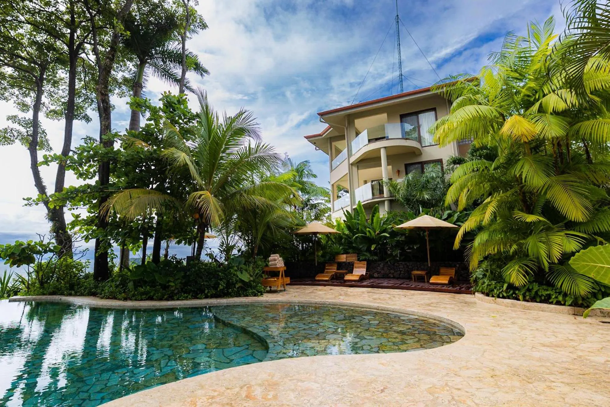 Swimming pool in Arenas Del Mar Beachfront & Rainforest Resort Member of the Cayuga Collection