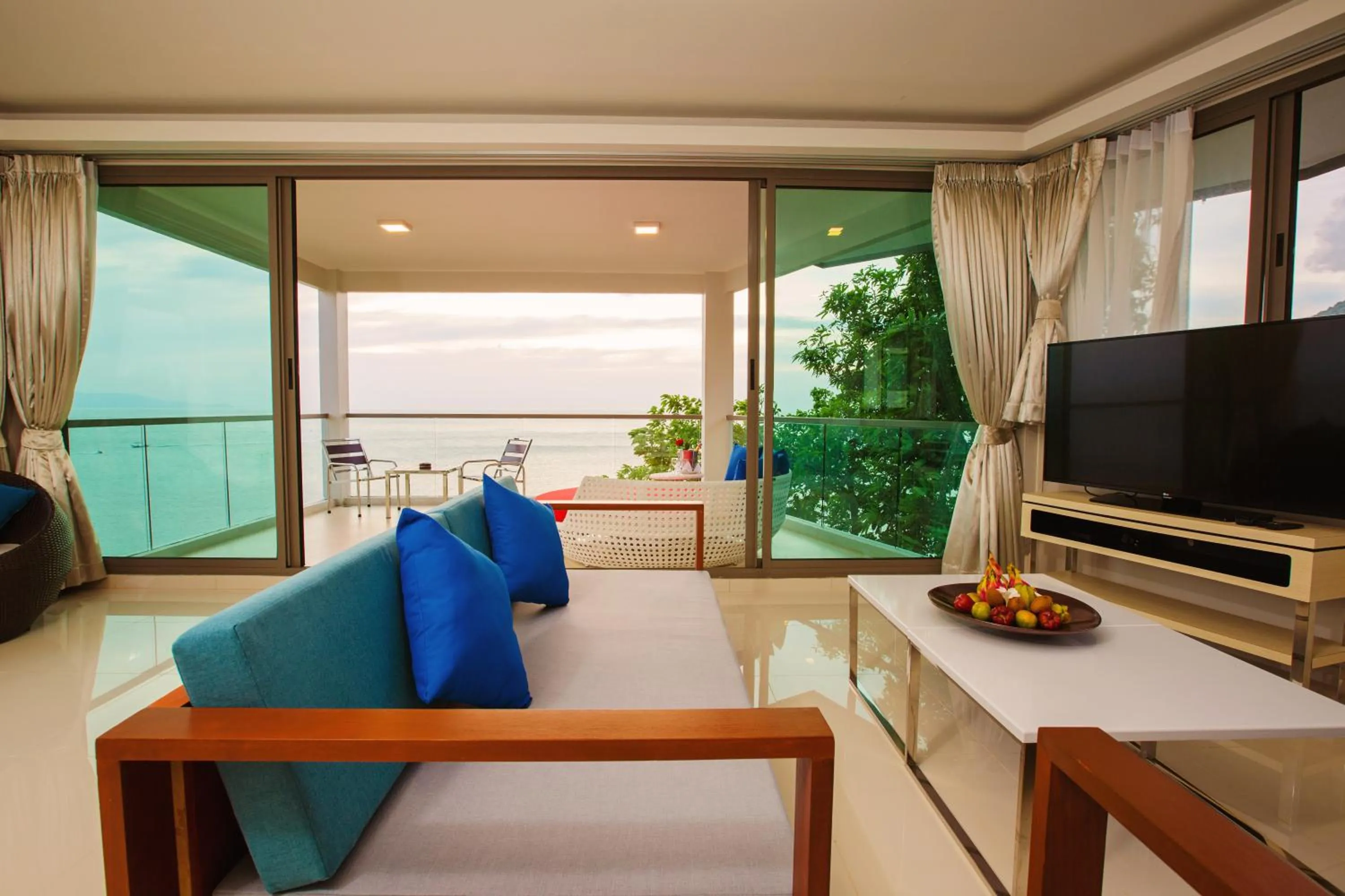 Living room in Sunset Beach Hotel - Adults Only