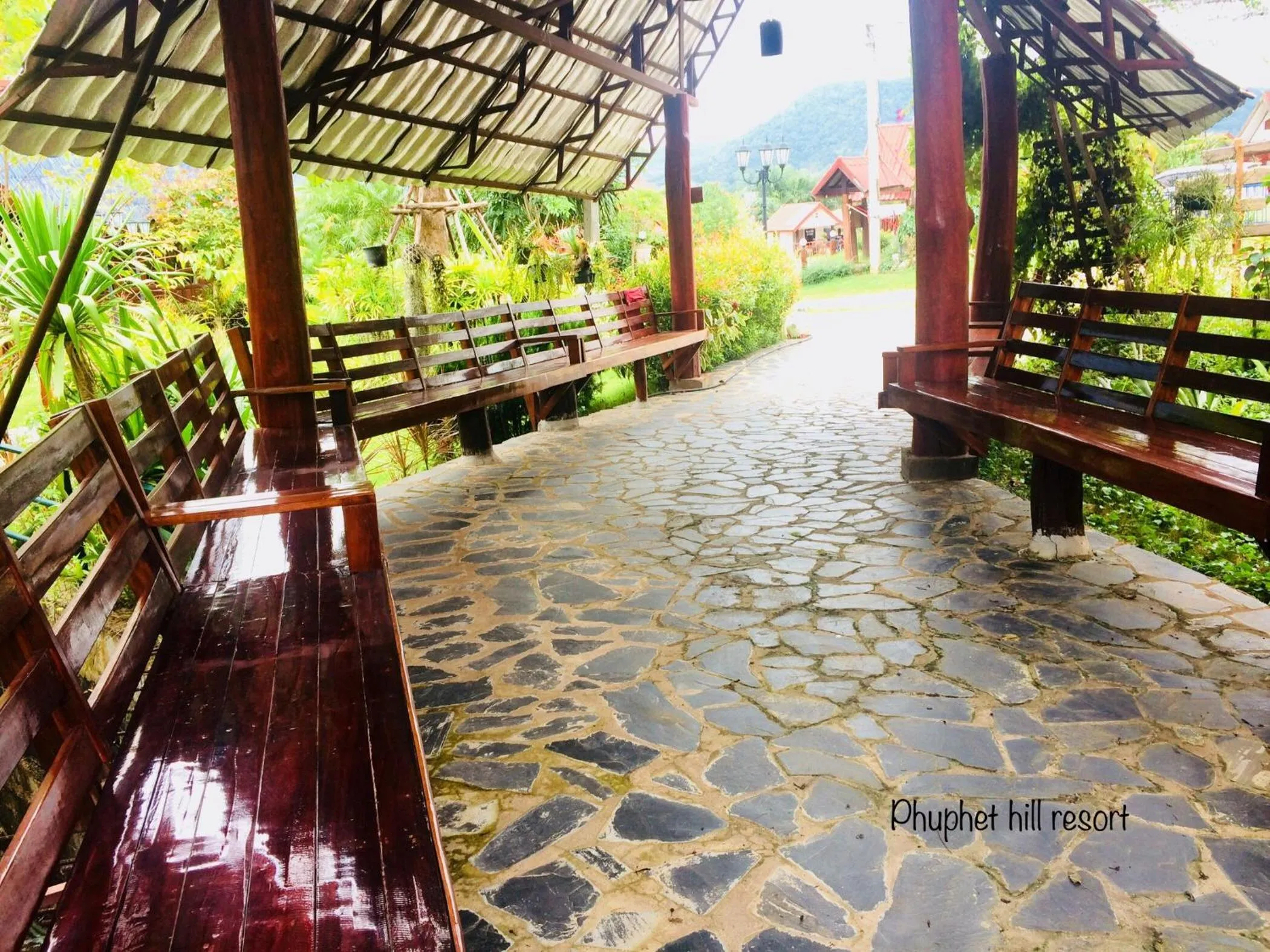 Phuphet Hill Resort