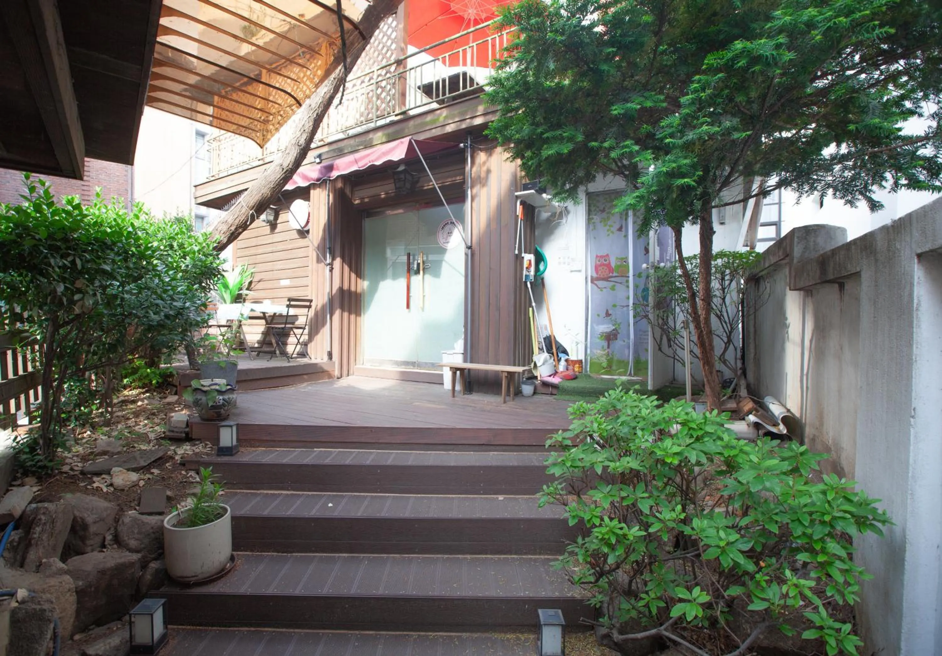 Living room in Jeong House