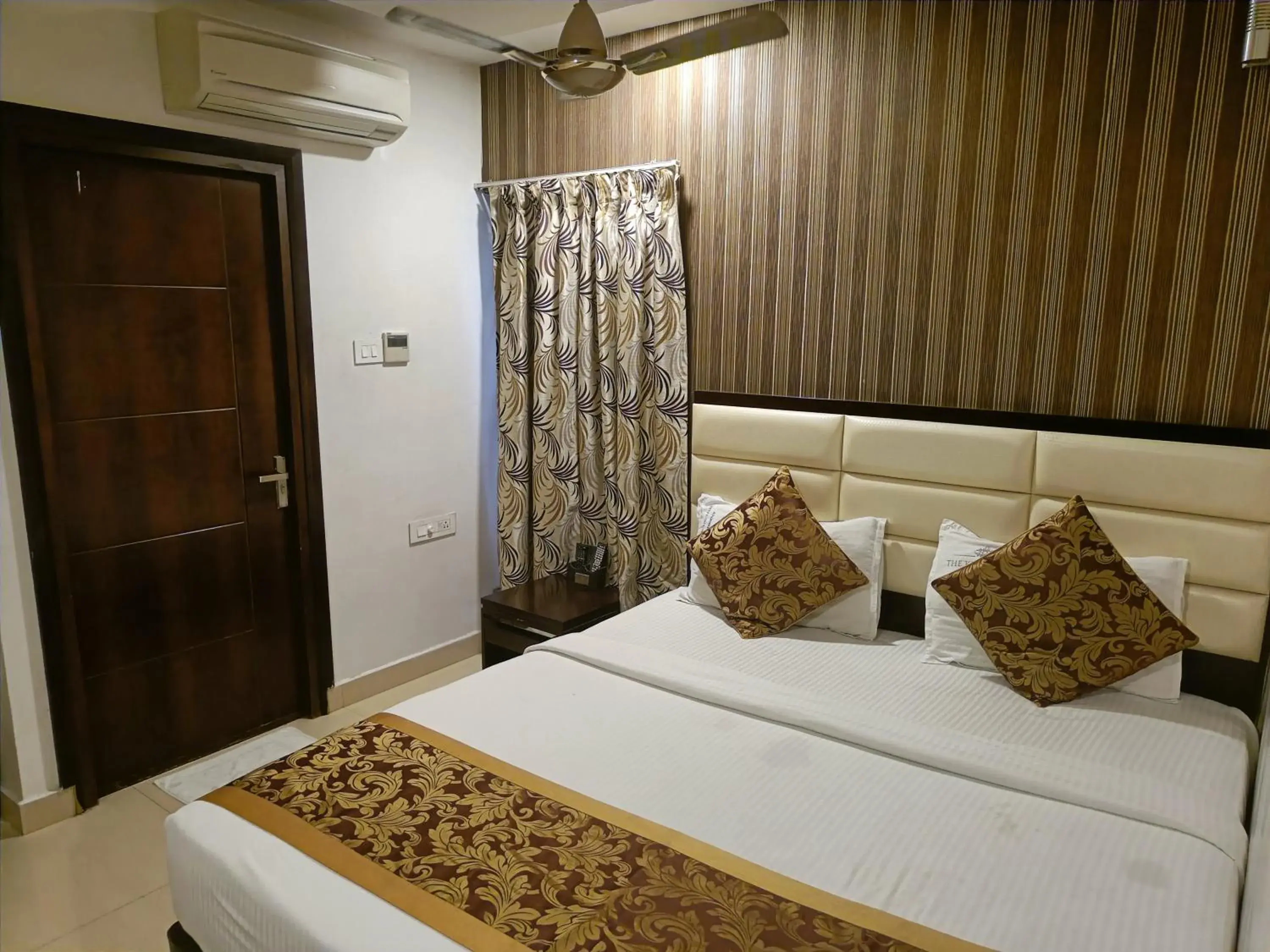 Bed in The Kings Park Residency Bed in The Kings Park Residency