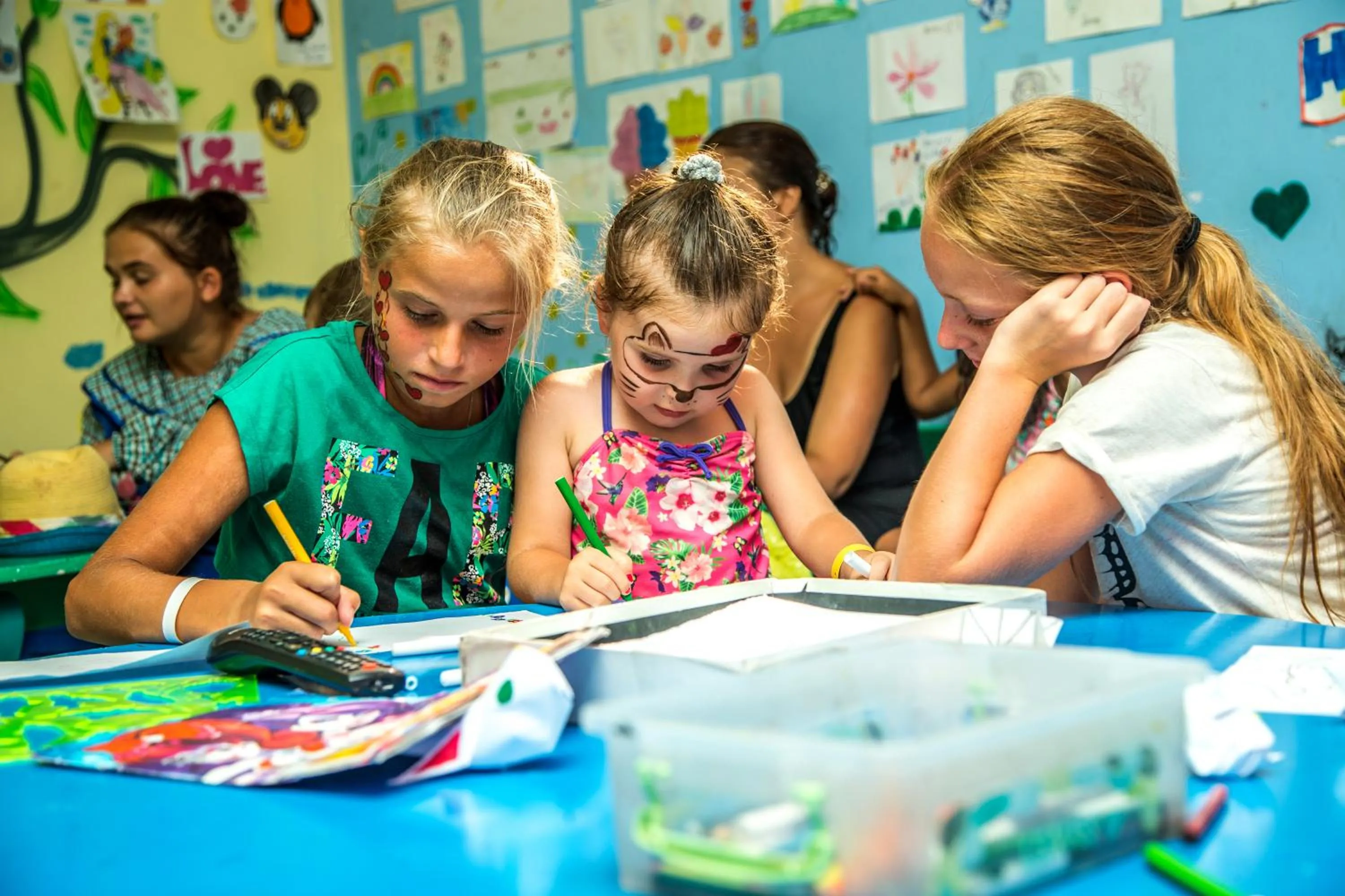 Children in Hawaii Caesar Palace Aqua Park - Families and Couples Only